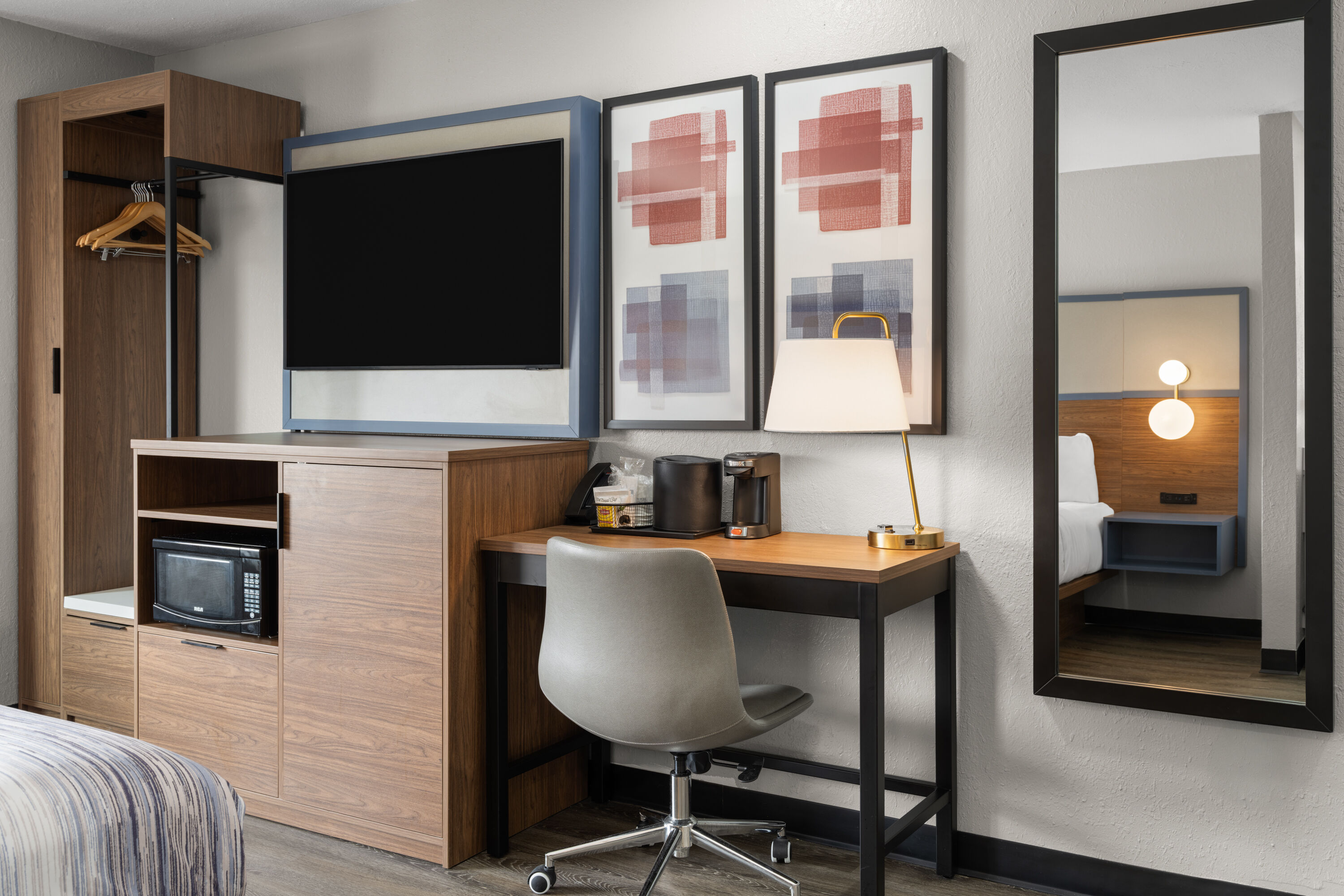 Guest room at the AmericInn by Wyndham Urbana/Champaign University Area in Urbana, Illinois