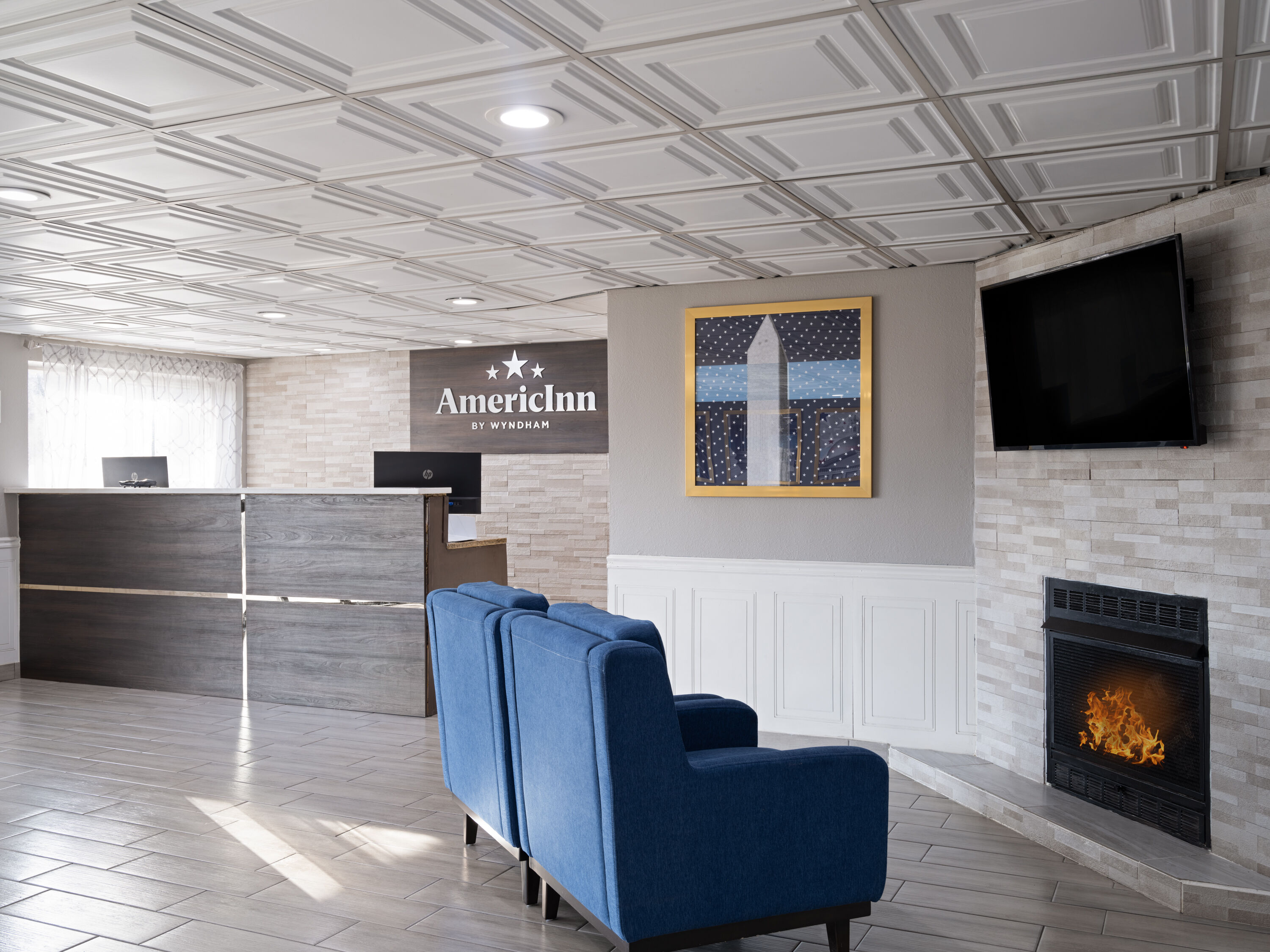 AmericInn by Wyndham Woodstock IL | Woodstock, IL Hotels