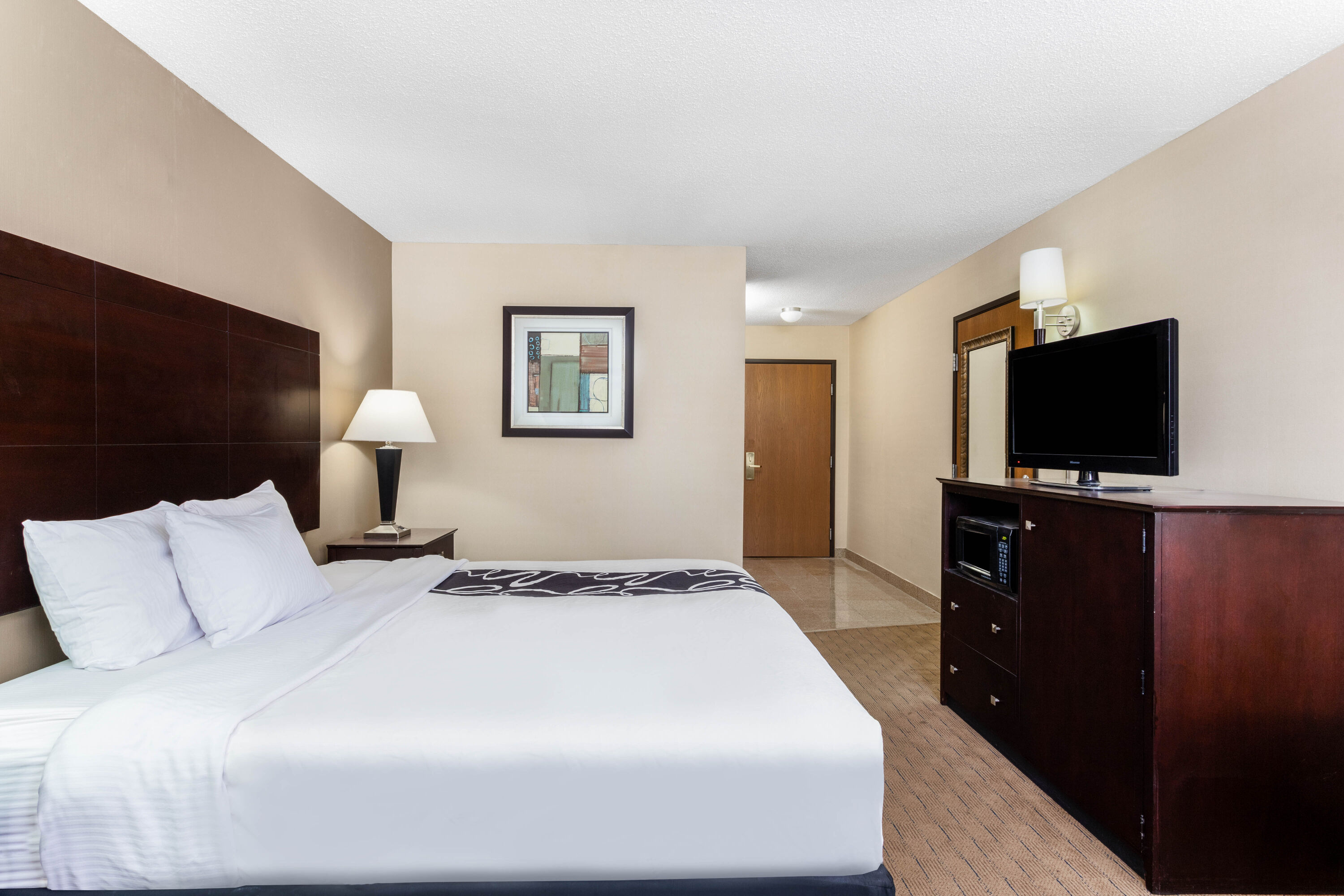 Guest room at the AmericInn by Wyndham Frankfort IN in Frankfort, Indiana