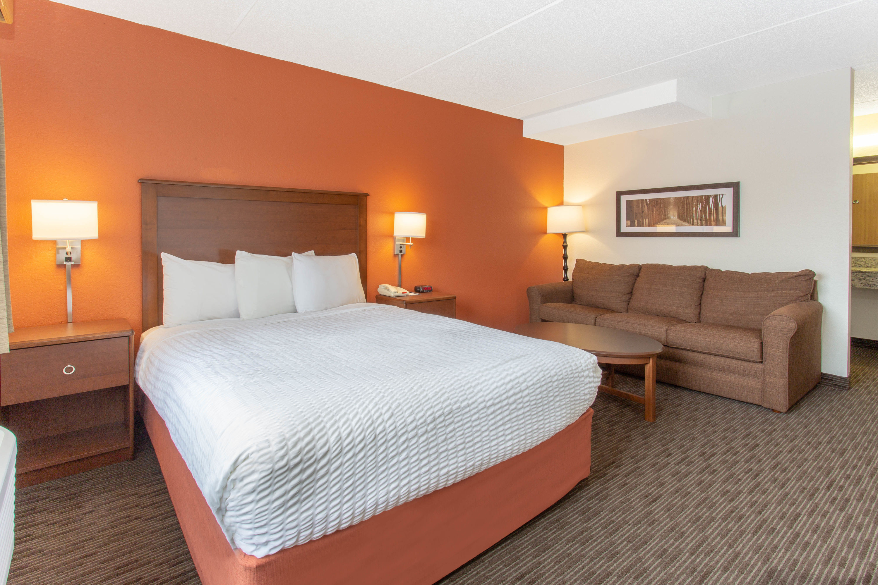 Guest room at the AmericInn by Wyndham Calumet in Calumet, Michigan