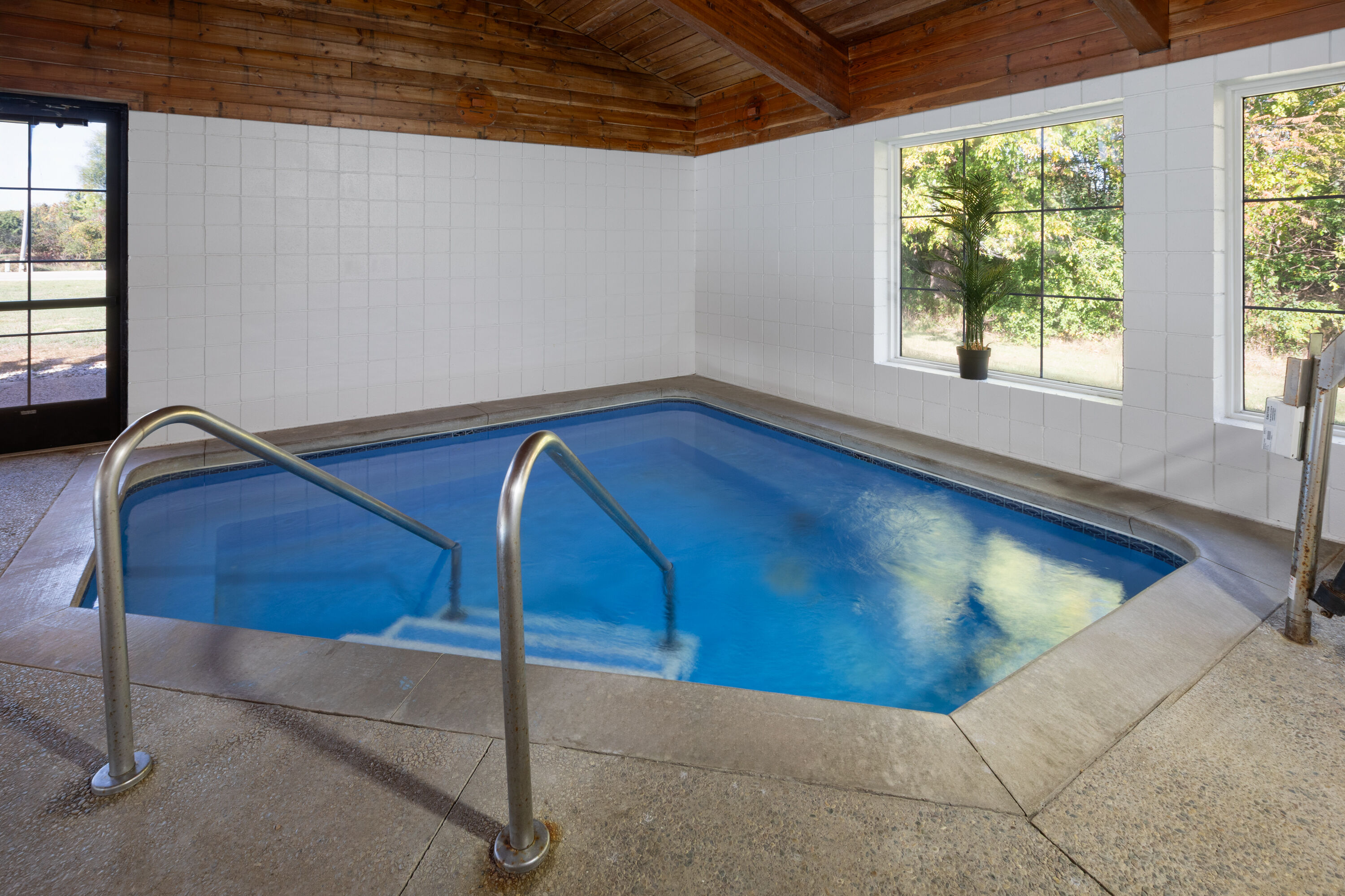 Hot tub at the AmericInn by Wyndham Douglas/Saugatuck in Douglas, Michigan