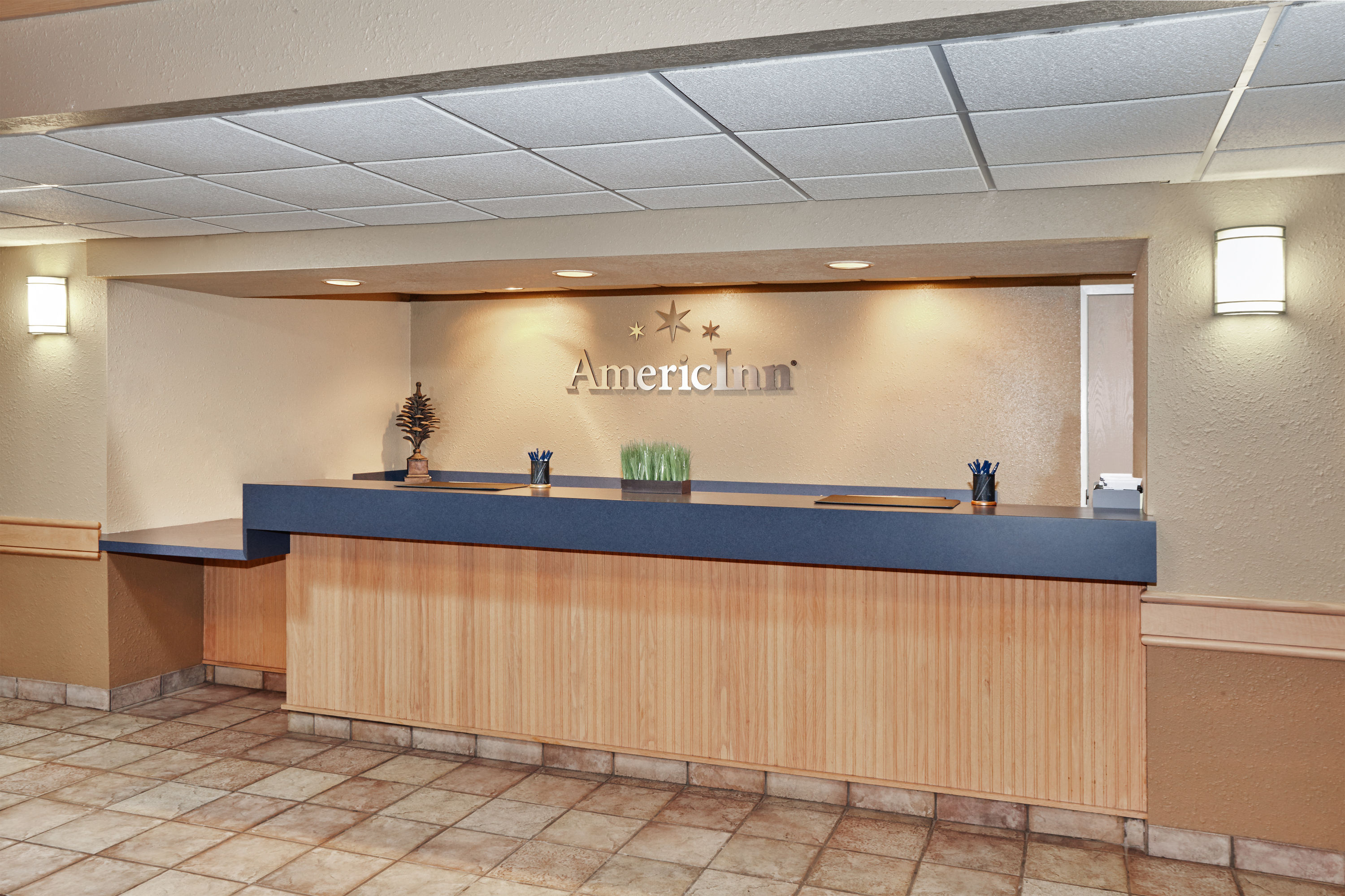 AmericInn by Wyndham Douglas/Saugatuck reception in Douglas, Michigan