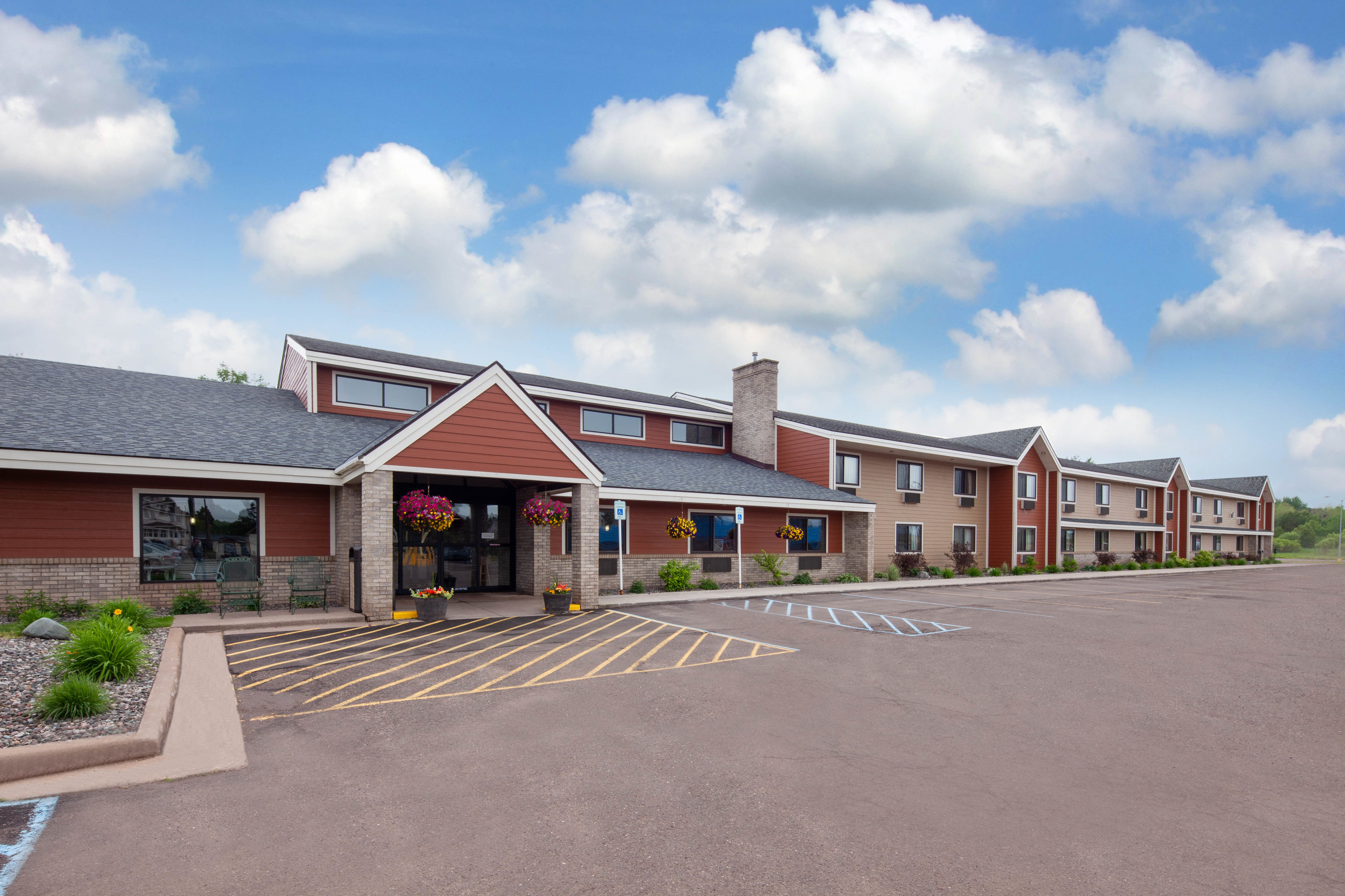 Americinn By Wyndham Ironwood Ironwood Mi Hotels