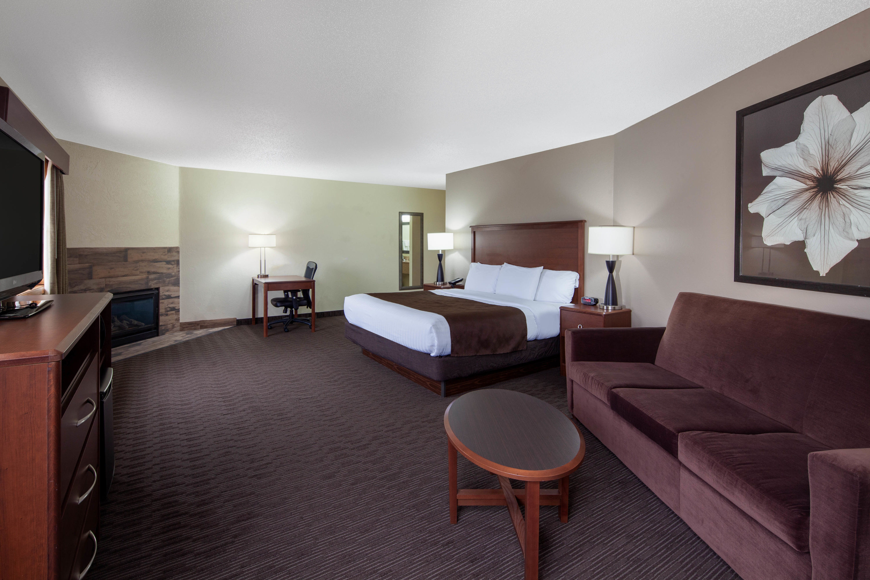 AmericInn by Wyndham Ironwood suite in Ironwood, Michigan