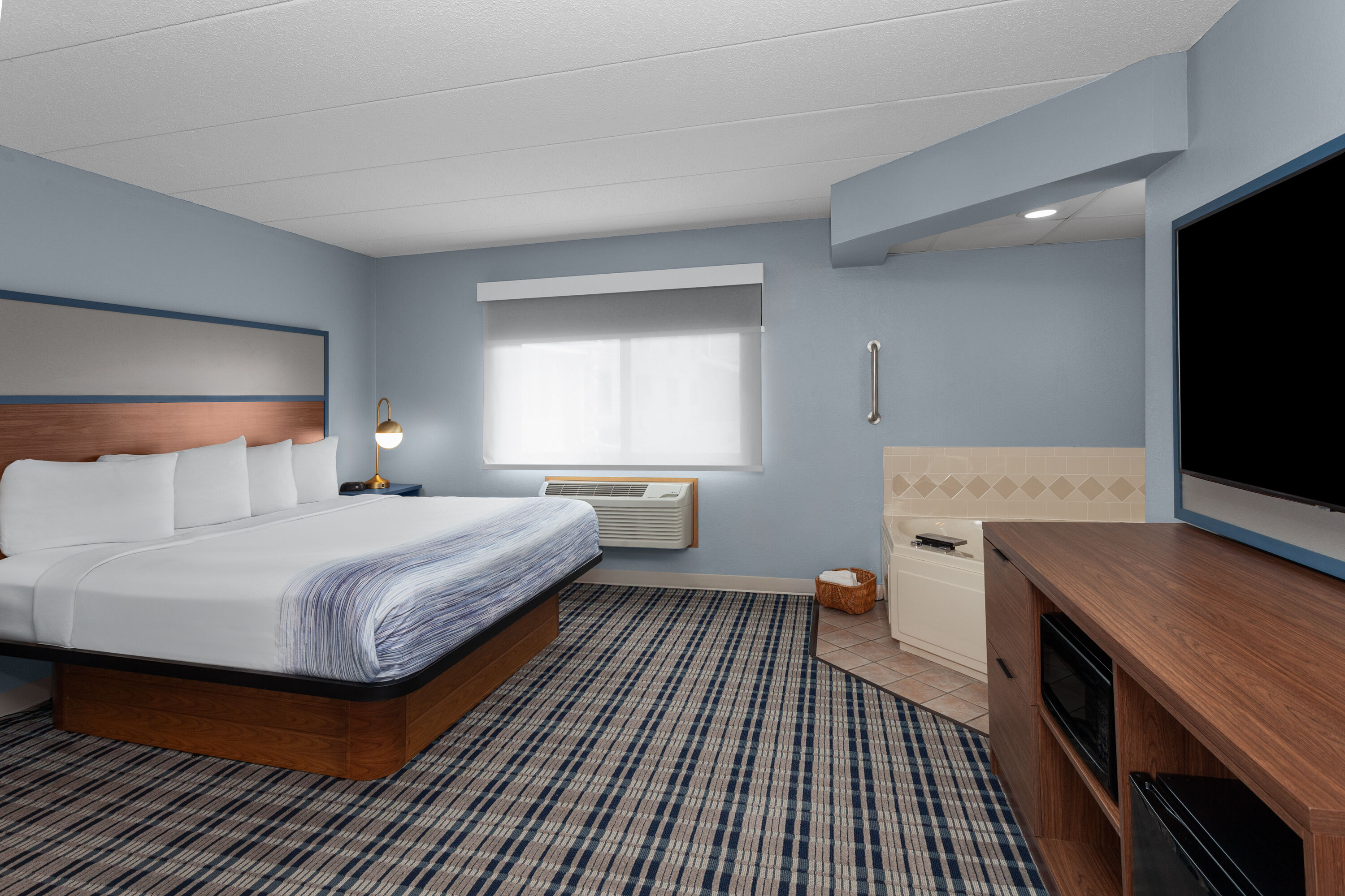 AmericInn by Wyndham Austin hot tub suite in Austin, Minnesota