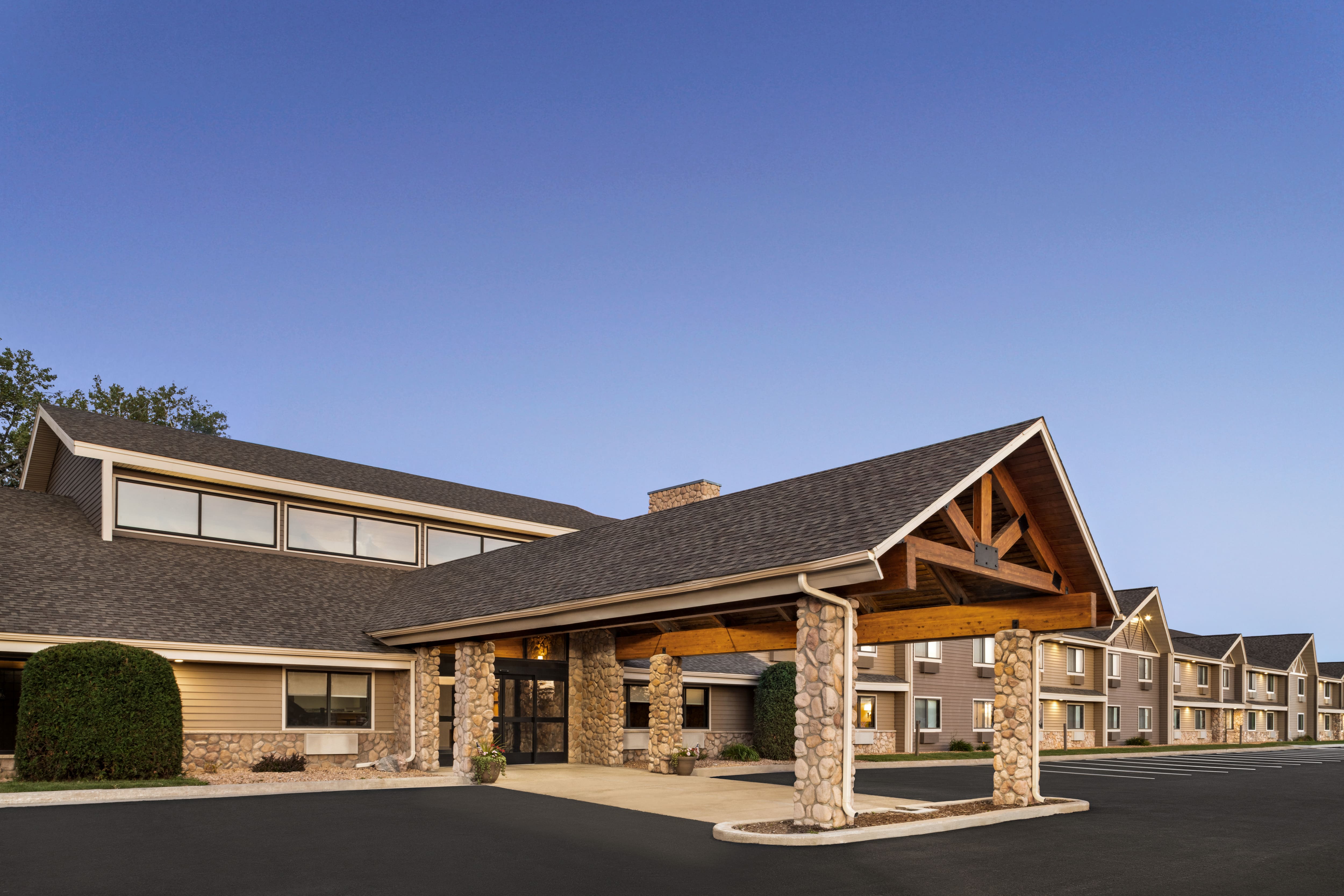 AmericInn by Wyndham, Baudette Baudette, MN Hotels