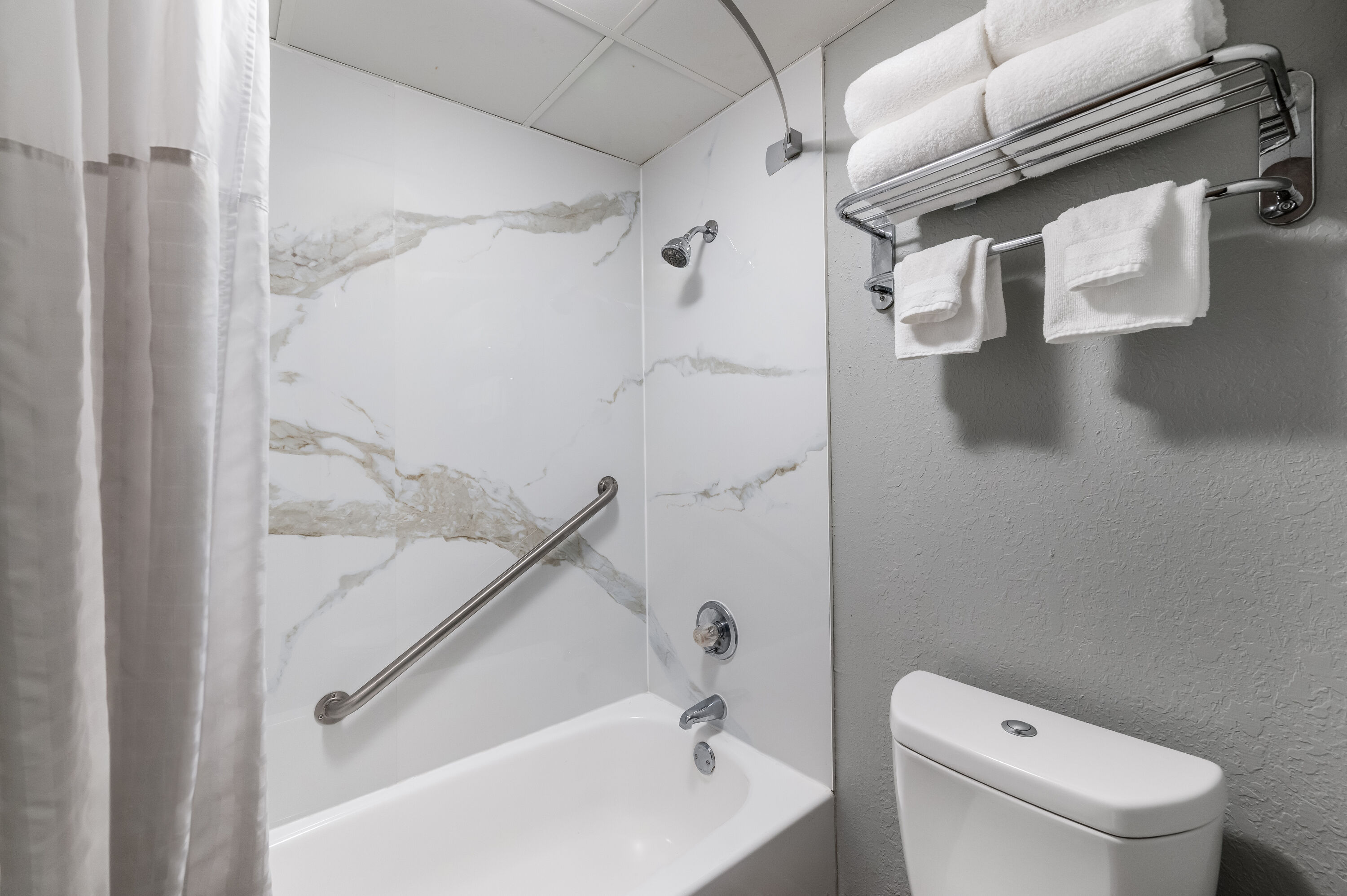 Guest room bath at the AmericInn by Wyndham Cloquet in Cloquet, Minnesota