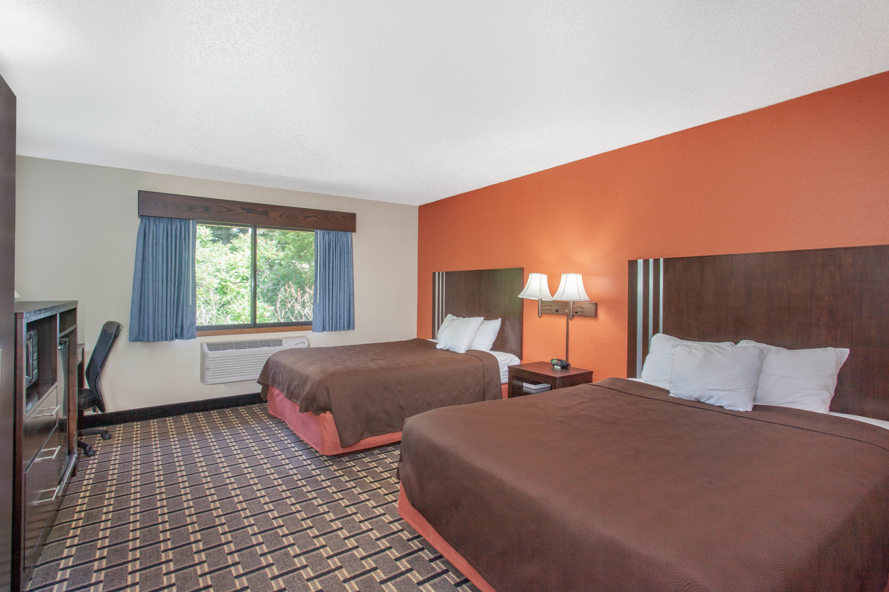 AmericInn by Wyndham Cloquet | Cloquet, MN Hotels