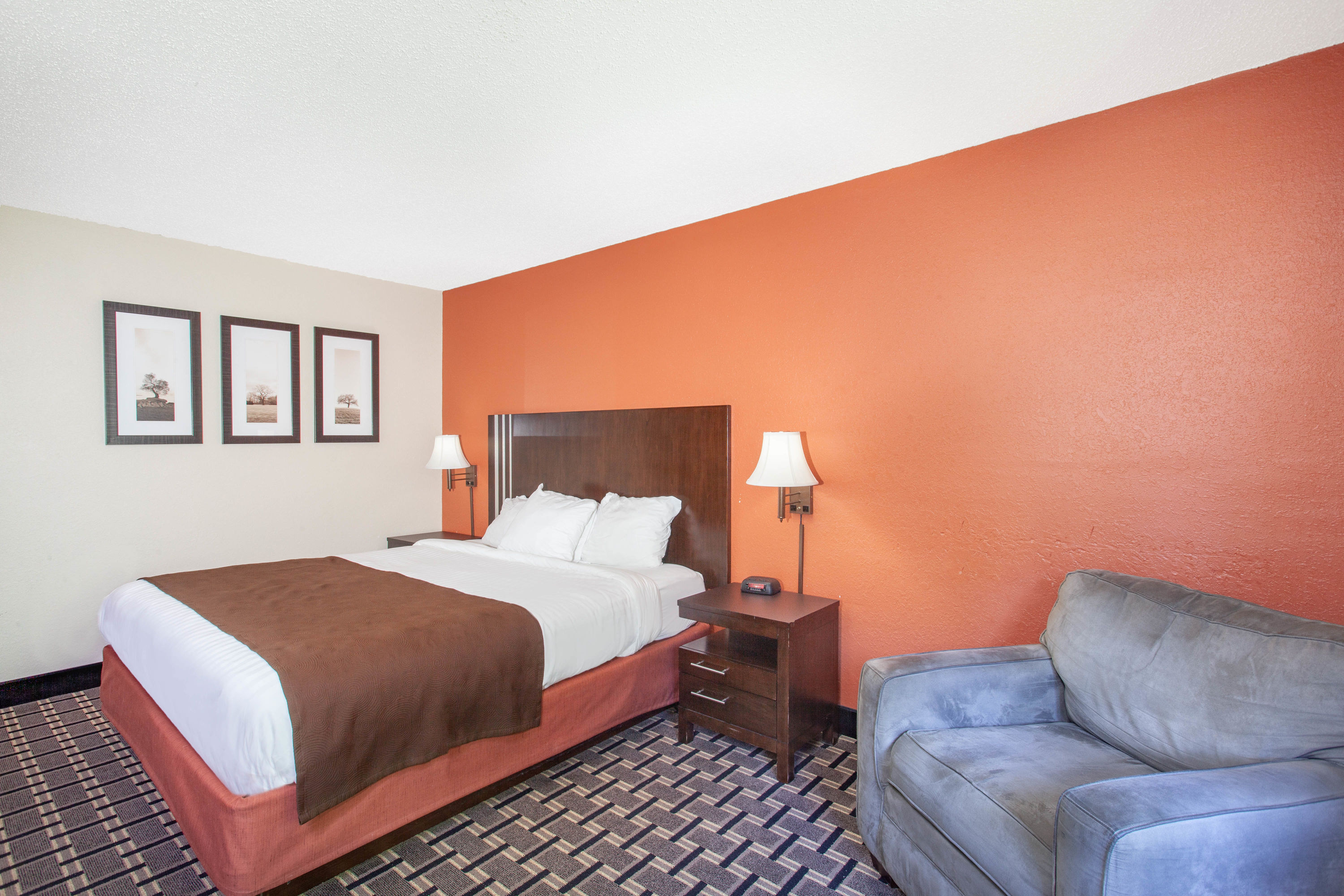 AmericInn by Wyndham Cloquet | Cloquet, MN Hotels