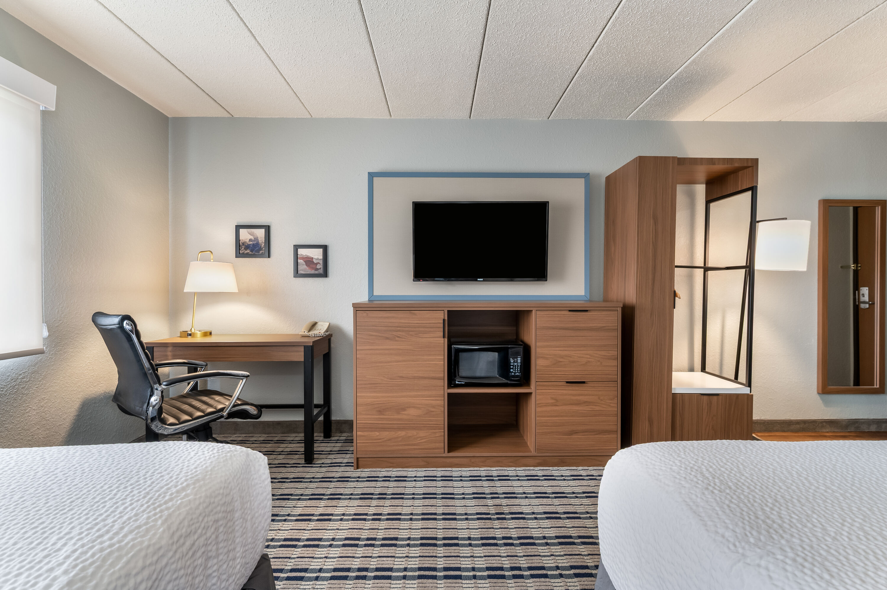 Double bed guest room at the AmericInn by Wyndham Cloquet in Cloquet, Minnesota