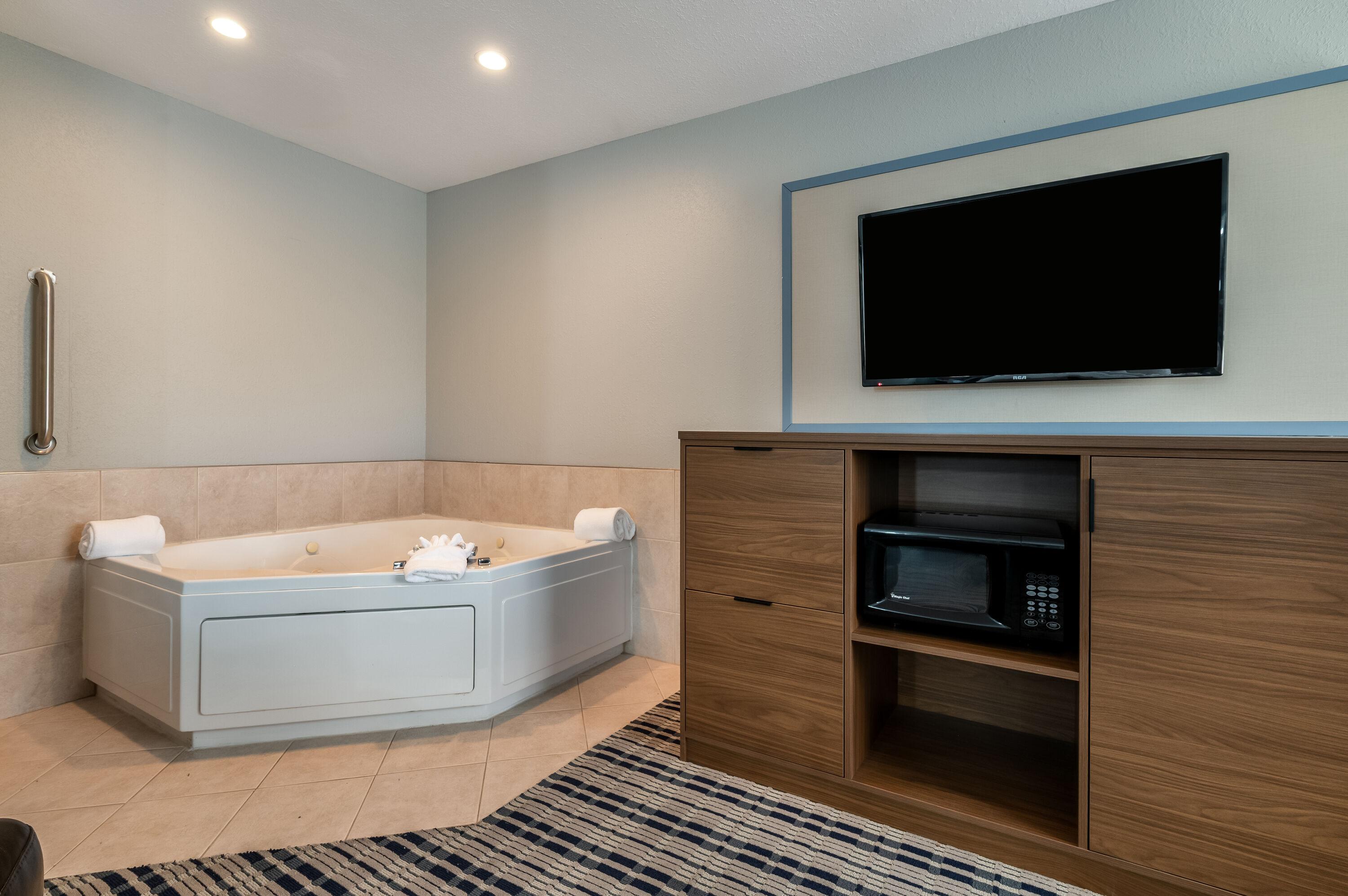 AmericInn by Wyndham Cloquet suite in Cloquet, Minnesota