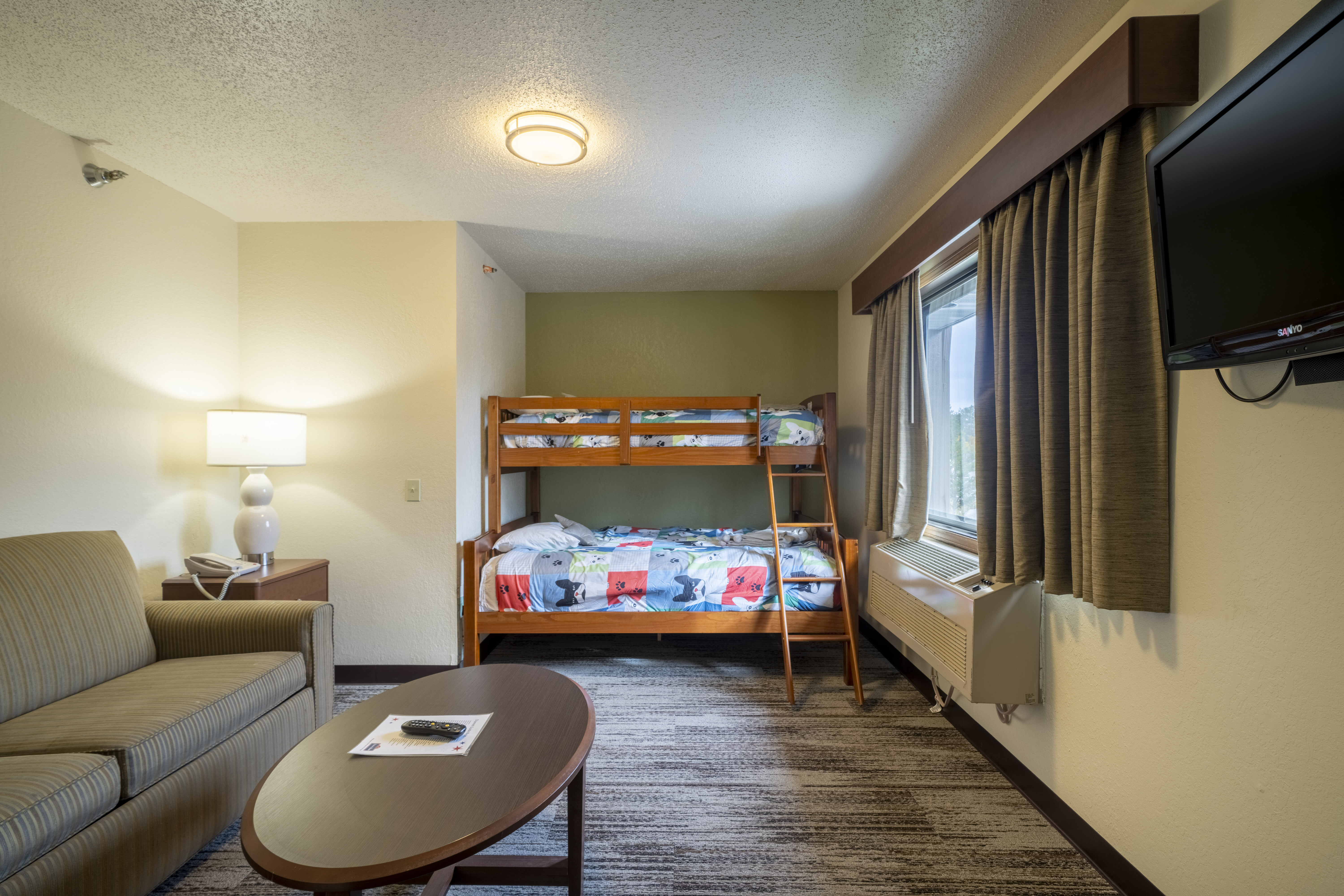 Guest room at the AmericInn by Wyndham Grand Rapids in Grand Rapids, Minnesota