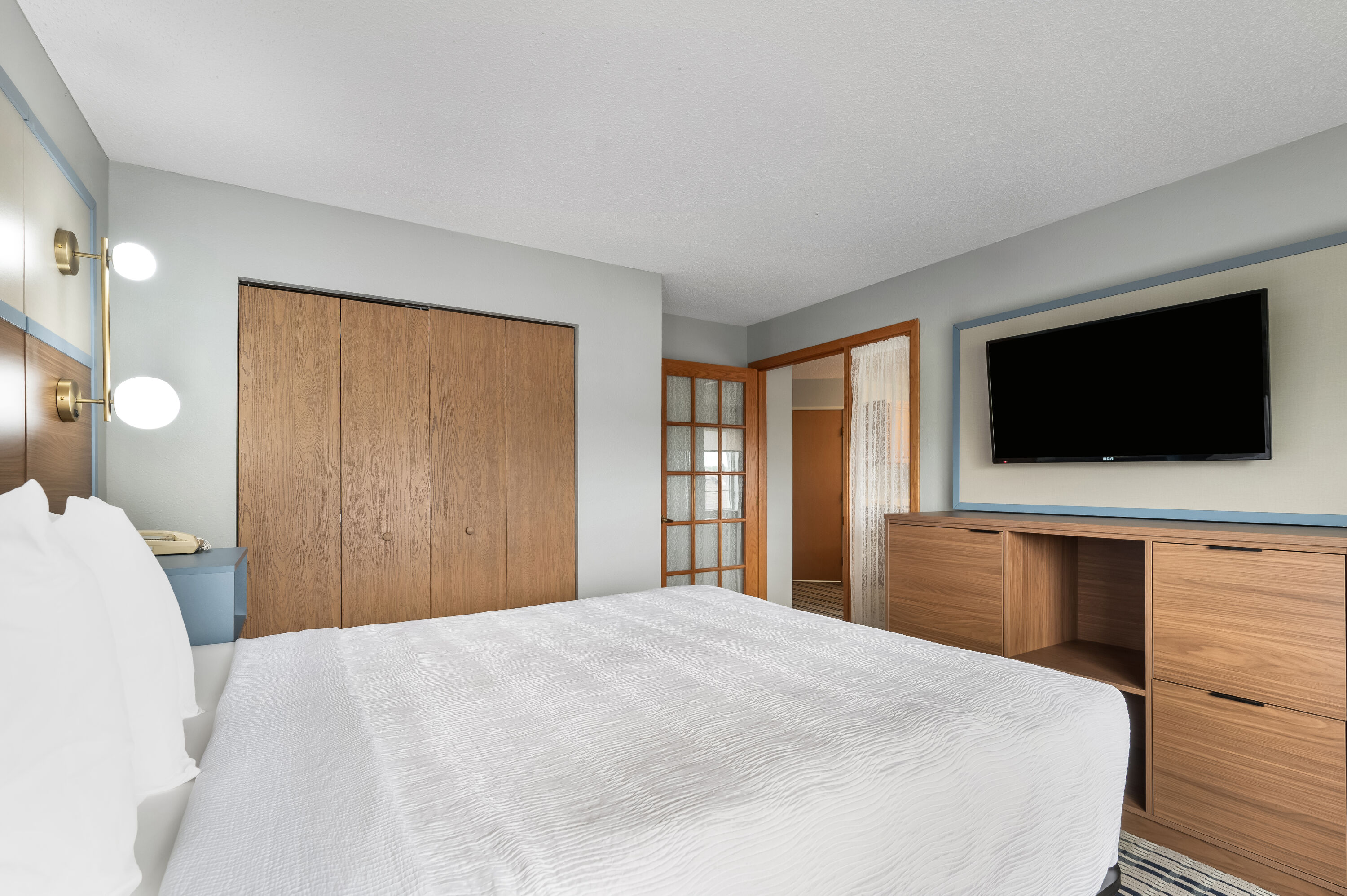 AmericInn by Wyndham Hutchinson suite in Hutchinson, Minnesota