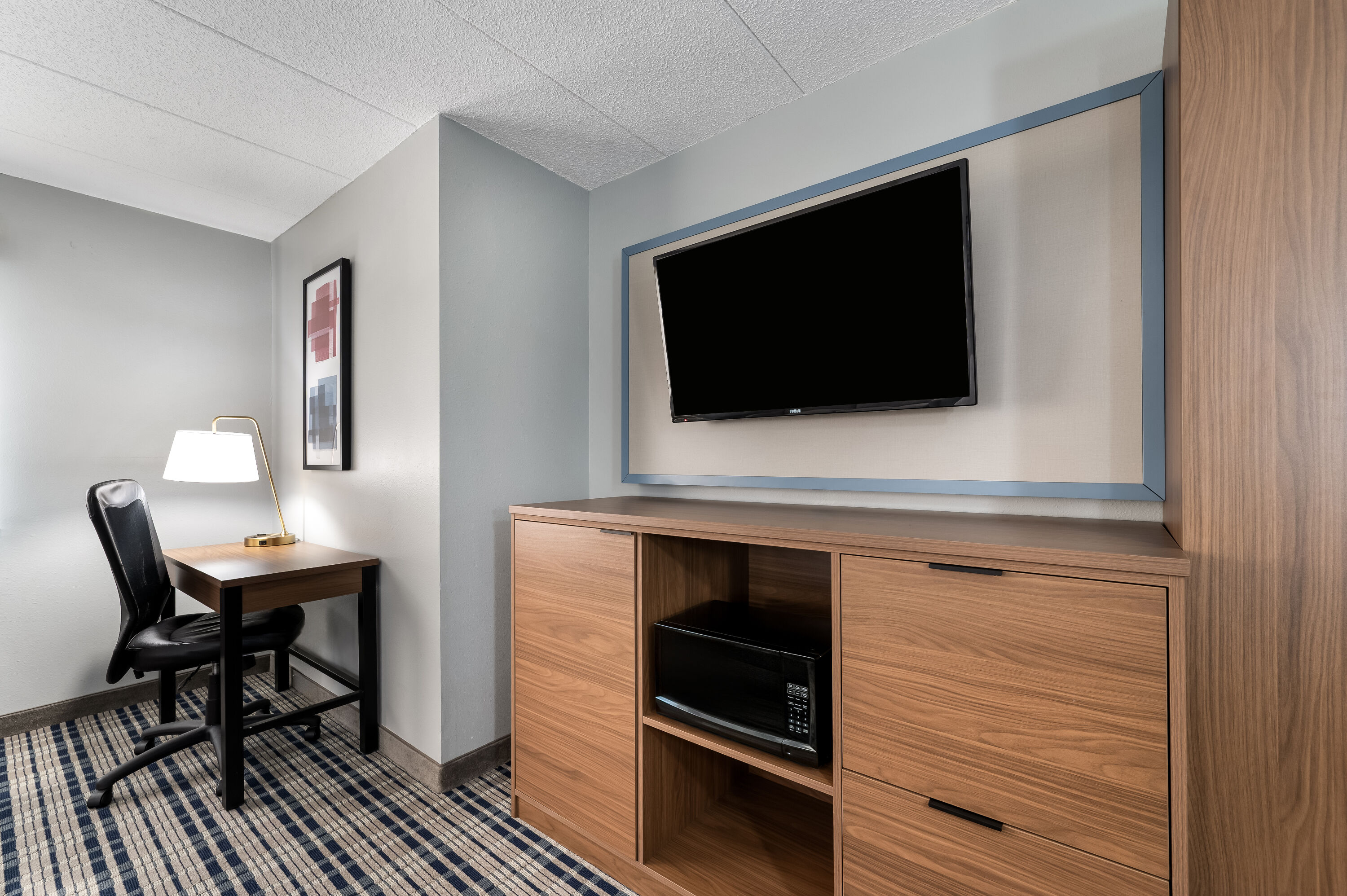 AmericInn by Wyndham Hutchinson suite in Hutchinson, Minnesota