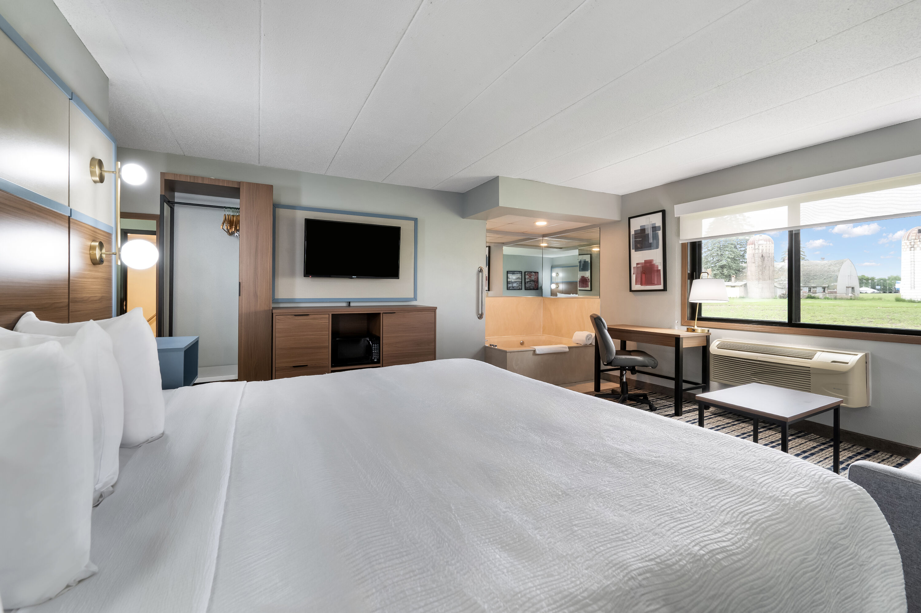 AmericInn by Wyndham Hutchinson suite in Hutchinson, Minnesota