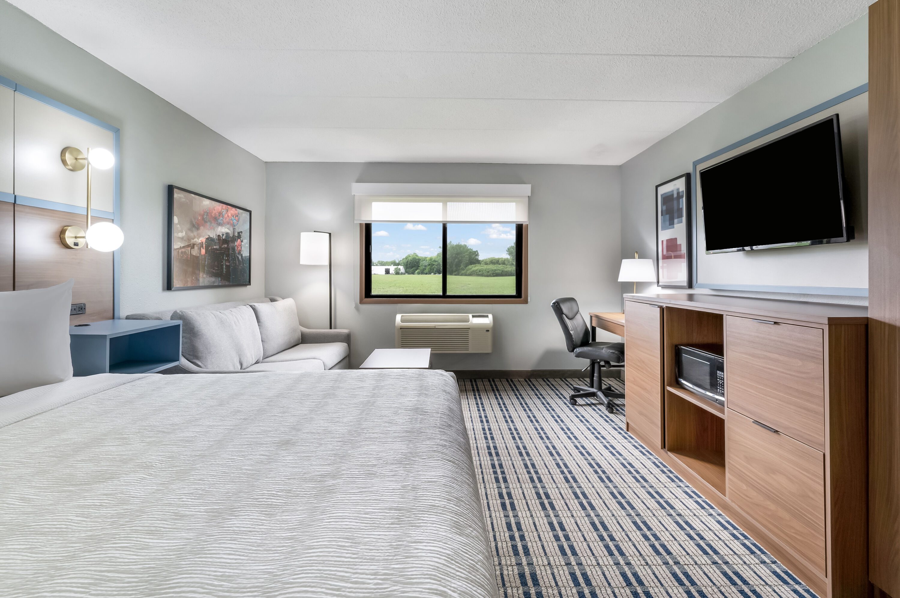 AmericInn by Wyndham Hutchinson suite in Hutchinson, Minnesota