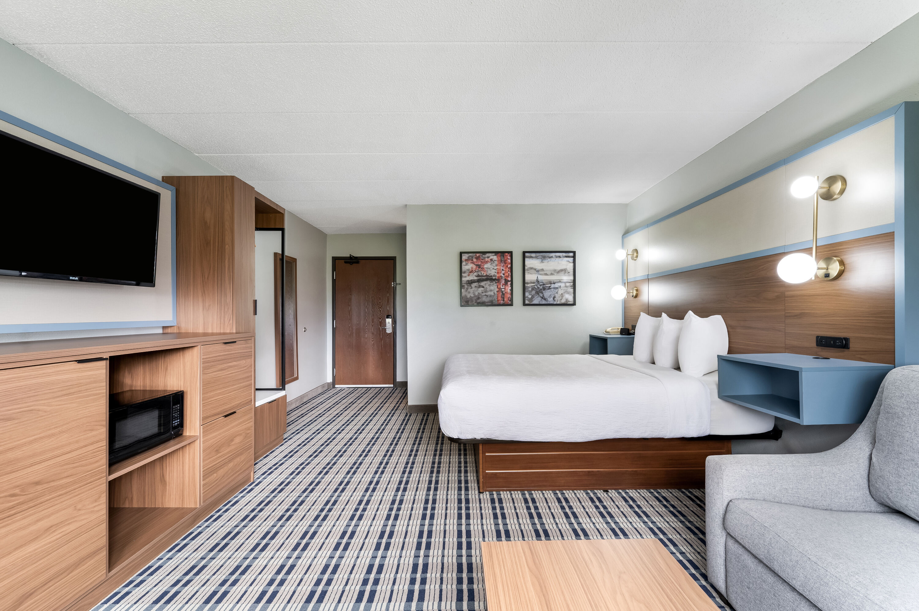 AmericInn by Wyndham Hutchinson suite in Hutchinson, Minnesota