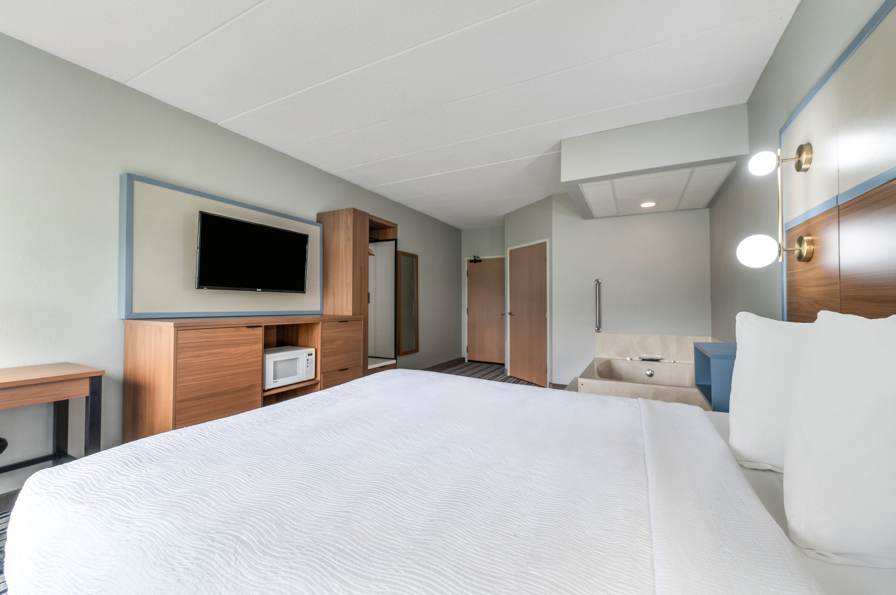 AmericInn by Wyndham Hutchinson suite in Hutchinson, Minnesota