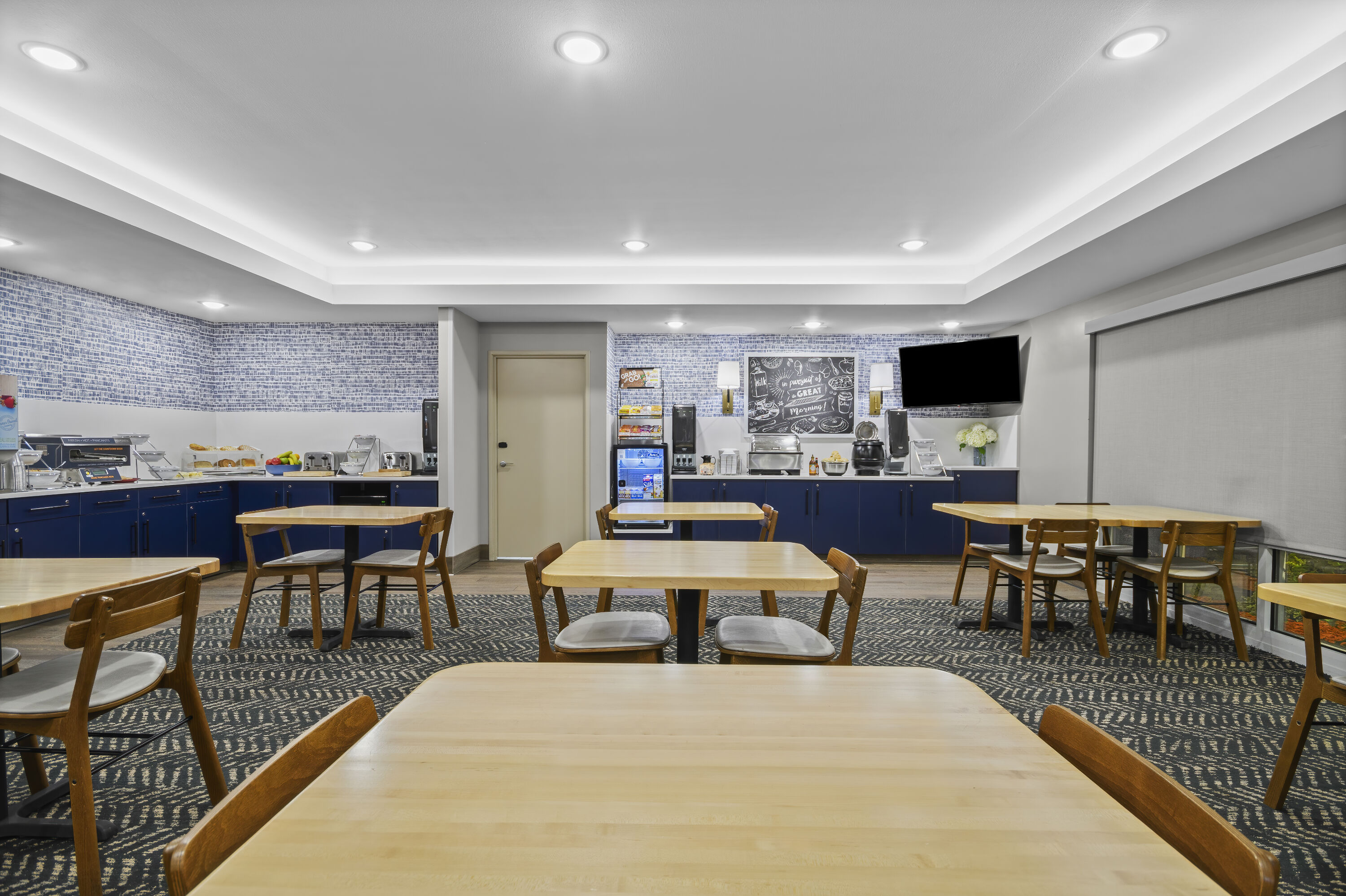 AmericInn by Wyndham International Falls restaurant breakfast area with seating in International Falls, Minnesota