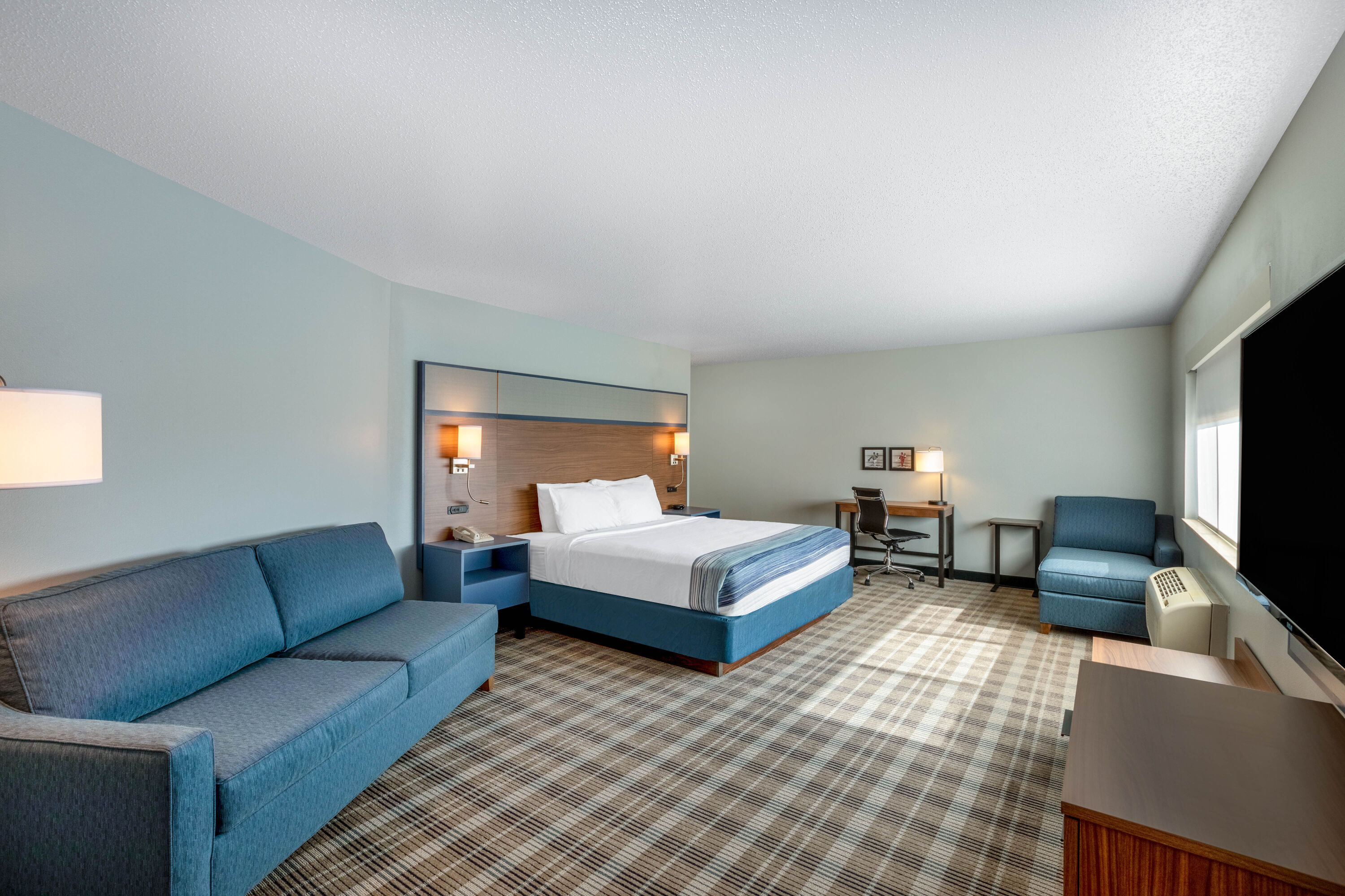 AmericInn by Wyndham Jackson suite in Jackson, Minnesota