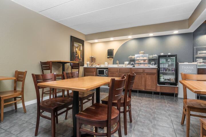 Americinn By Wyndham Lake City Hotels Mn 55041 9023 Property Amenity At Americinn By Wyndham Lake City In Minnesota