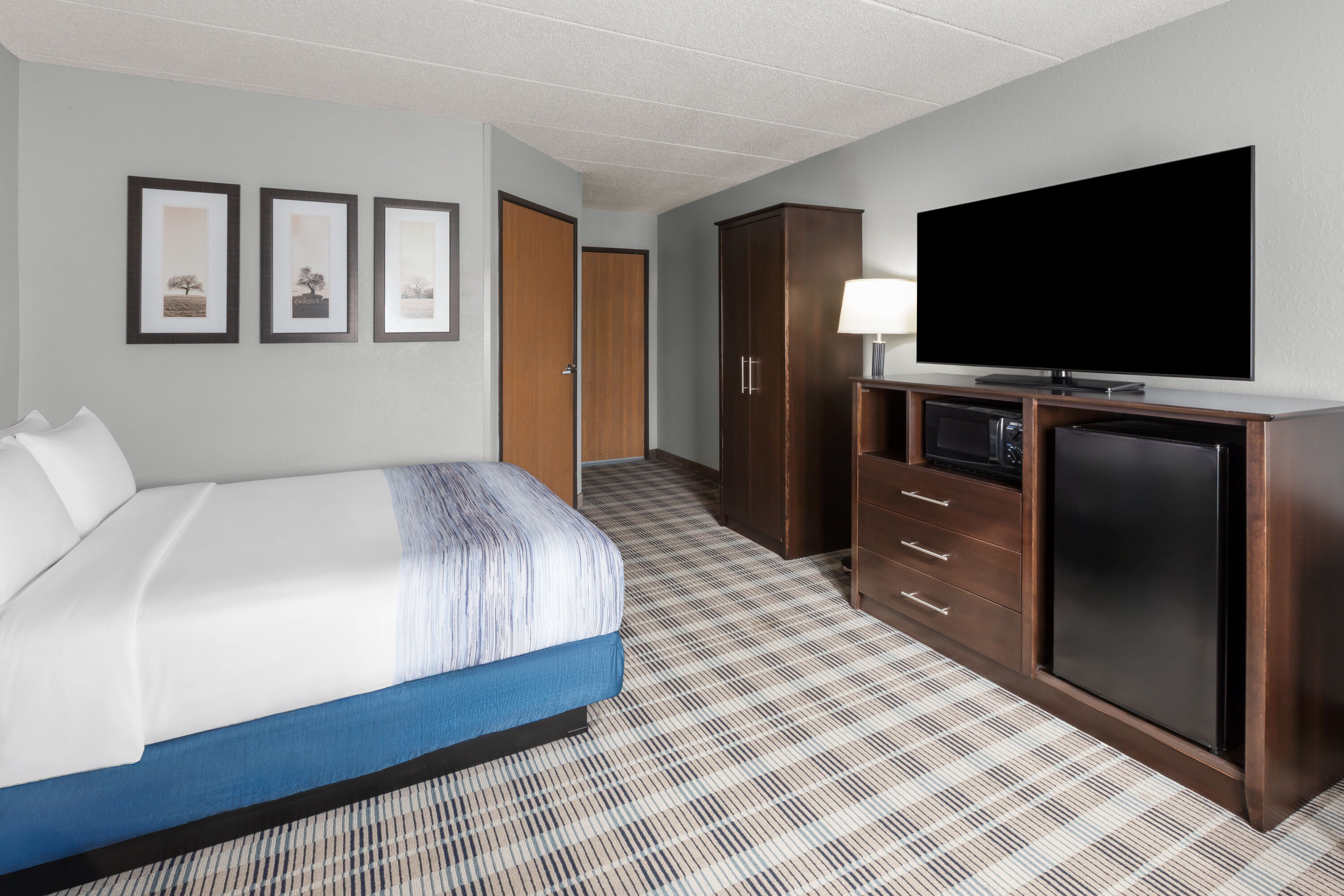 Guest room at the AmericInn by Wyndham Mankato Event Center in Mankato, Minnesota