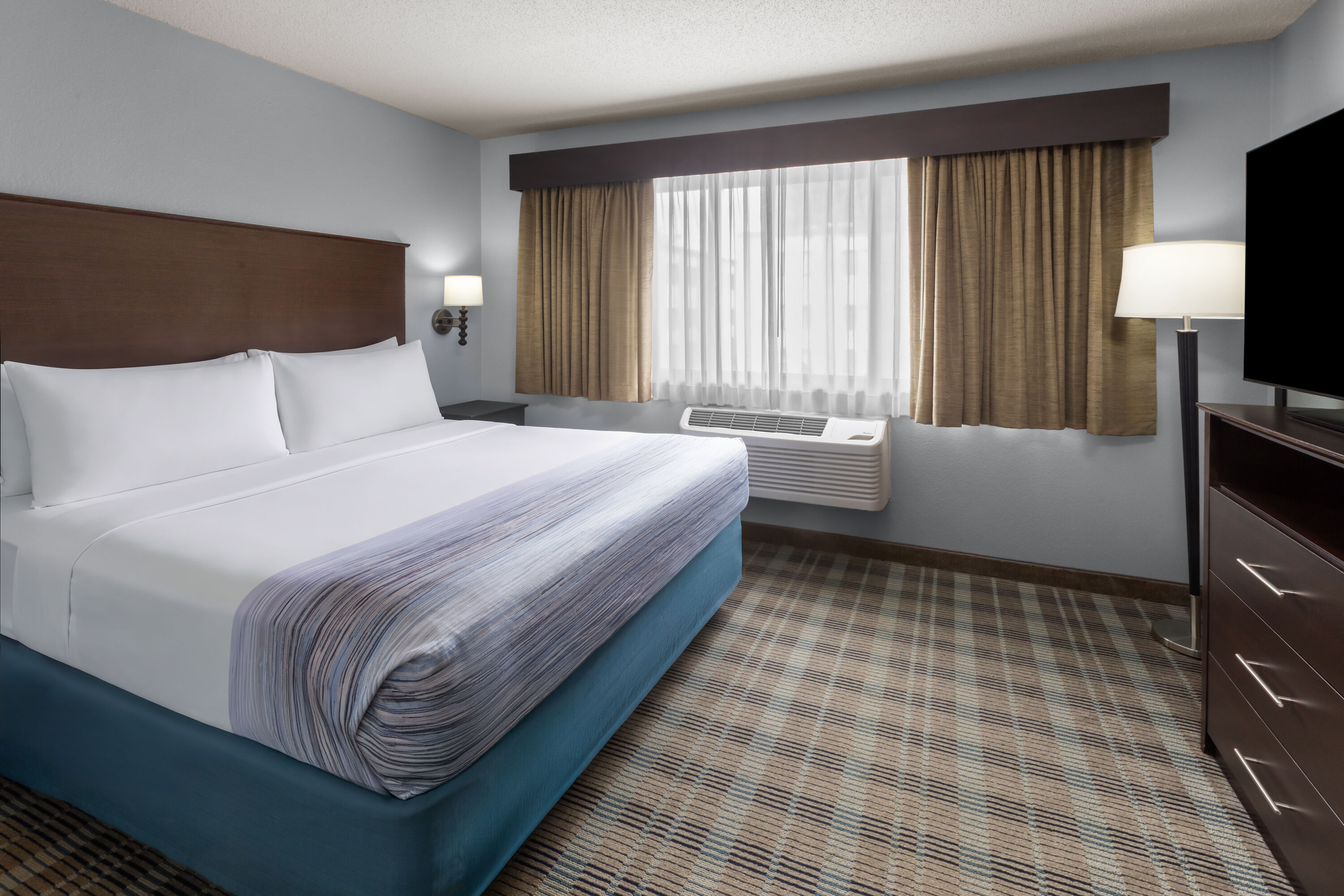 AmericInn by Wyndham Mankato Event Center suite in Mankato, Minnesota