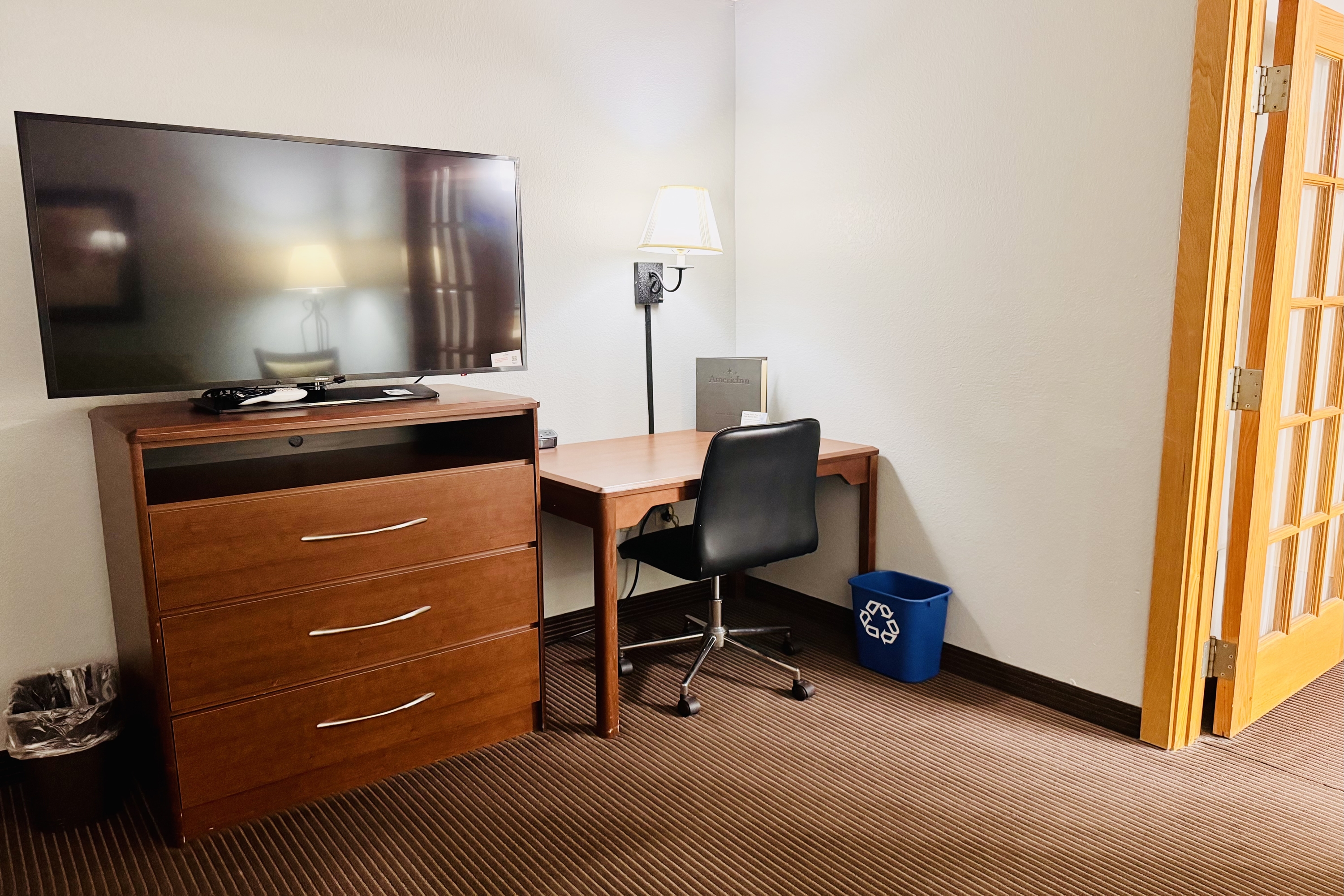 Guest room at the AmericInn by Wyndham Stillwater in Oak Park Heights, Minnesota