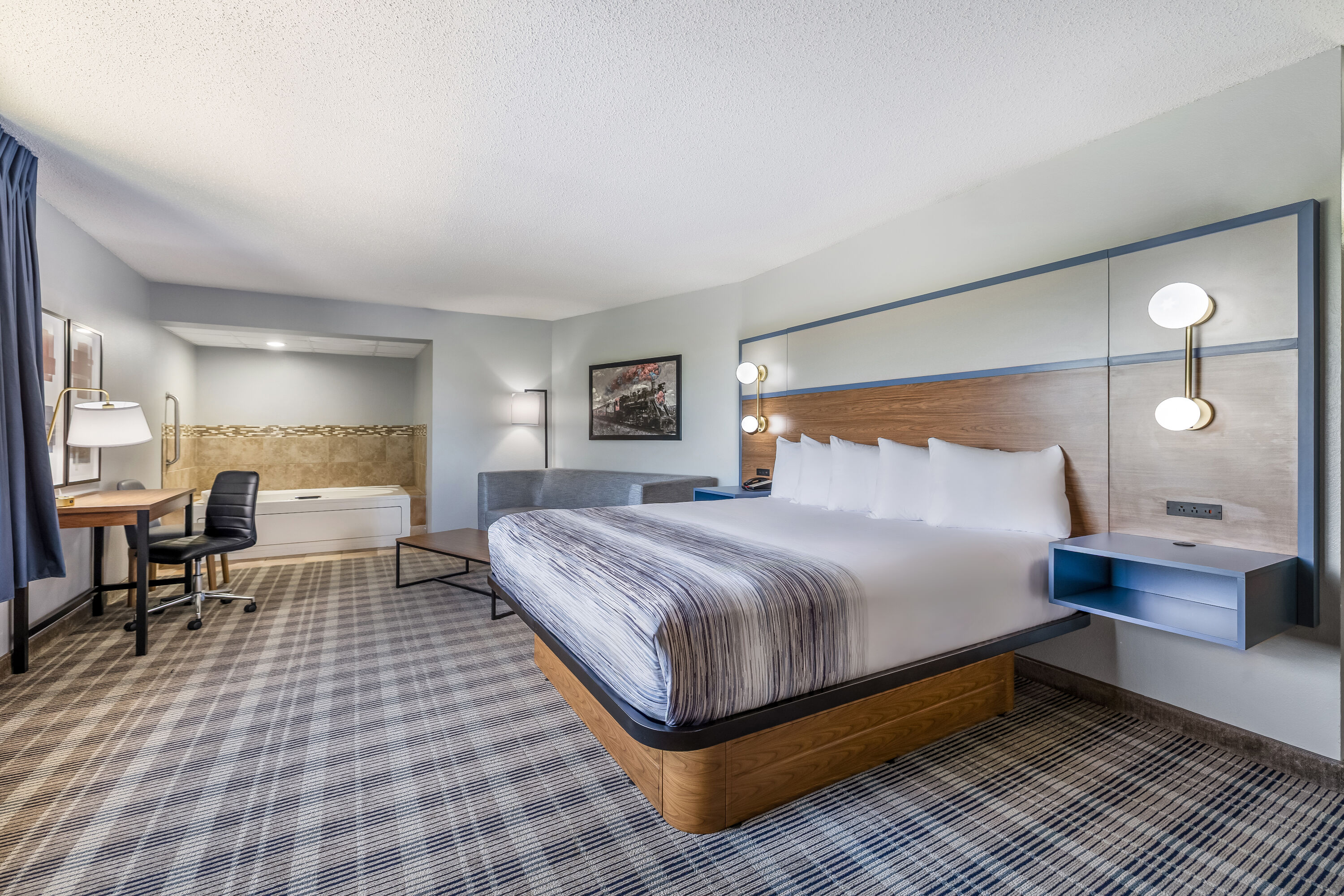 AmericInn by Wyndham Stillwater suite in Oak Park Heights, Minnesota