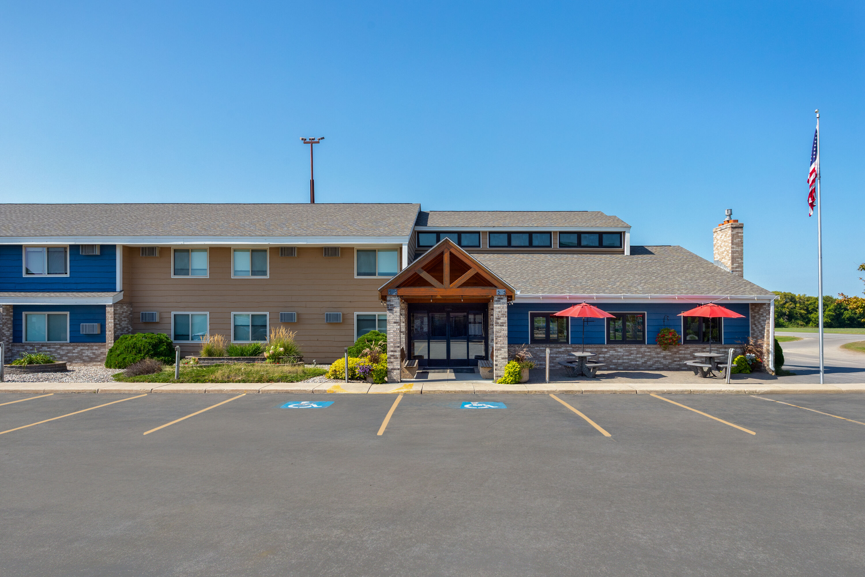 Exterior Day Image of AmericInn by Wyndham Roseau hotel in Roseau, Minnesota