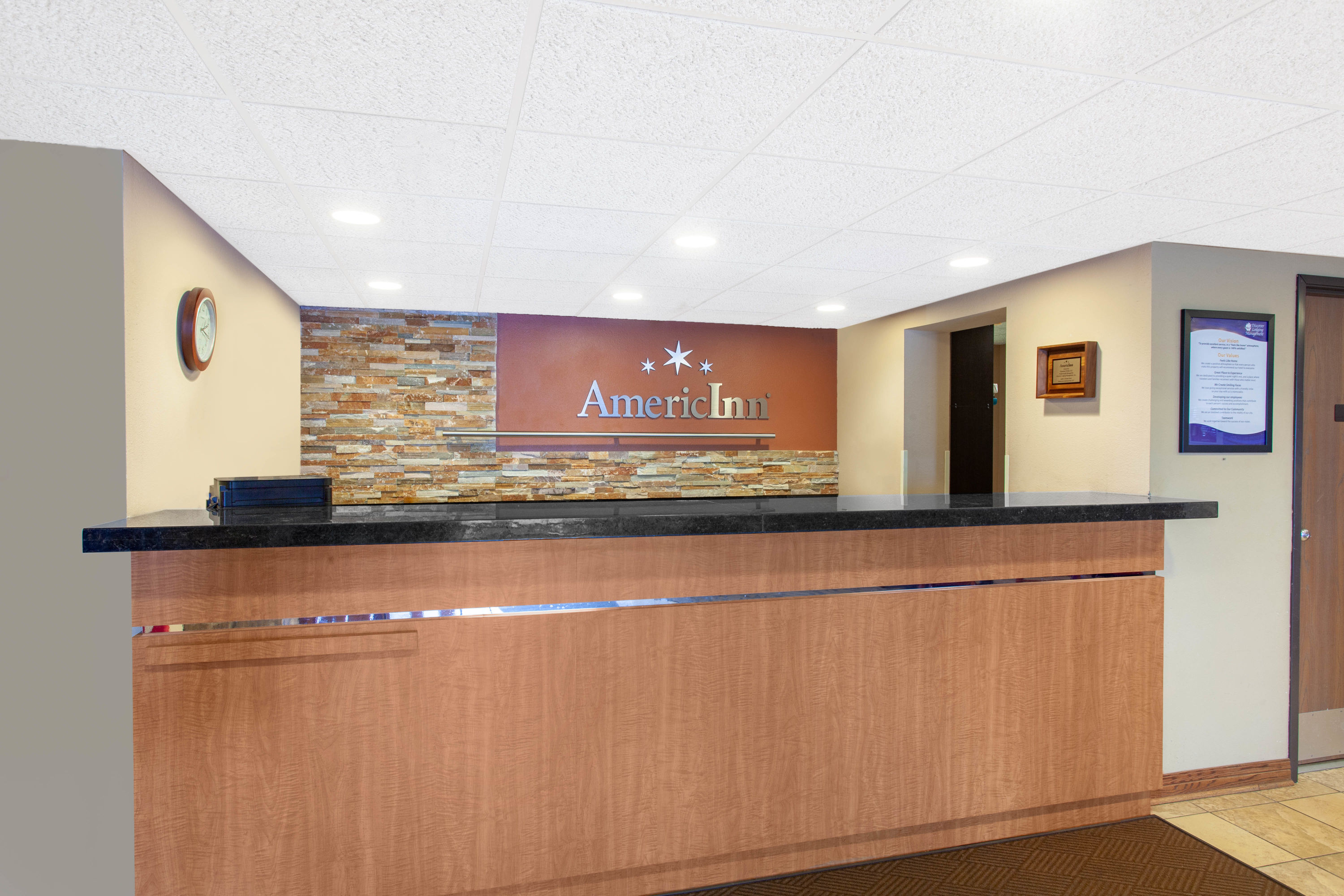 AmericInn by Wyndham St. Cloud | Saint Cloud, MN Hotels