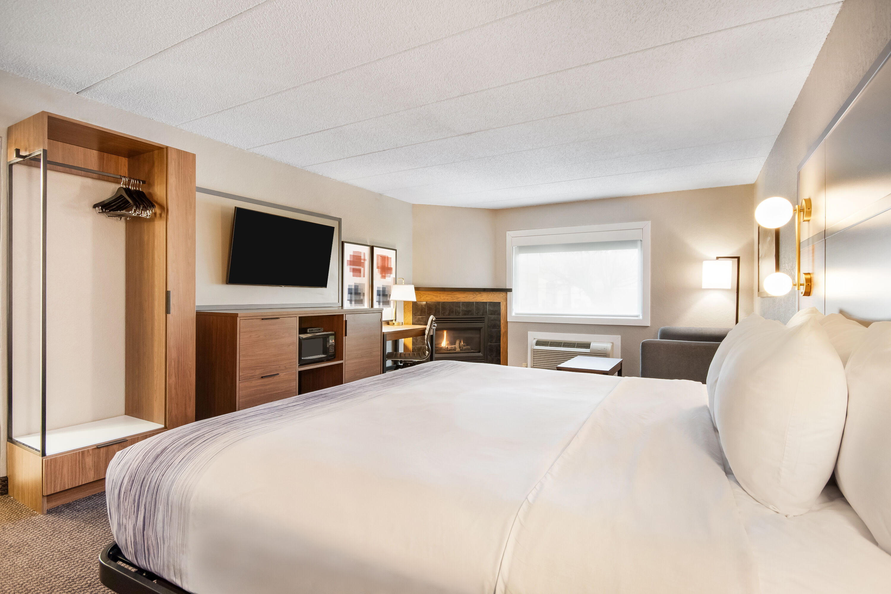 AmericInn by Wyndham St. Peter suite in Saint Peter, Minnesota