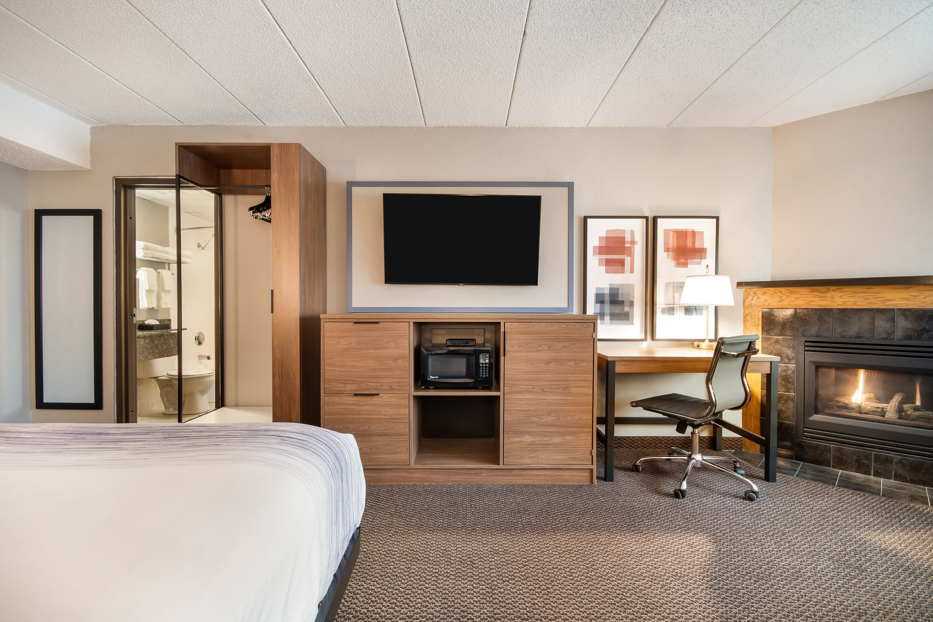 AmericInn by Wyndham St. Peter suite in Saint Peter, Minnesota