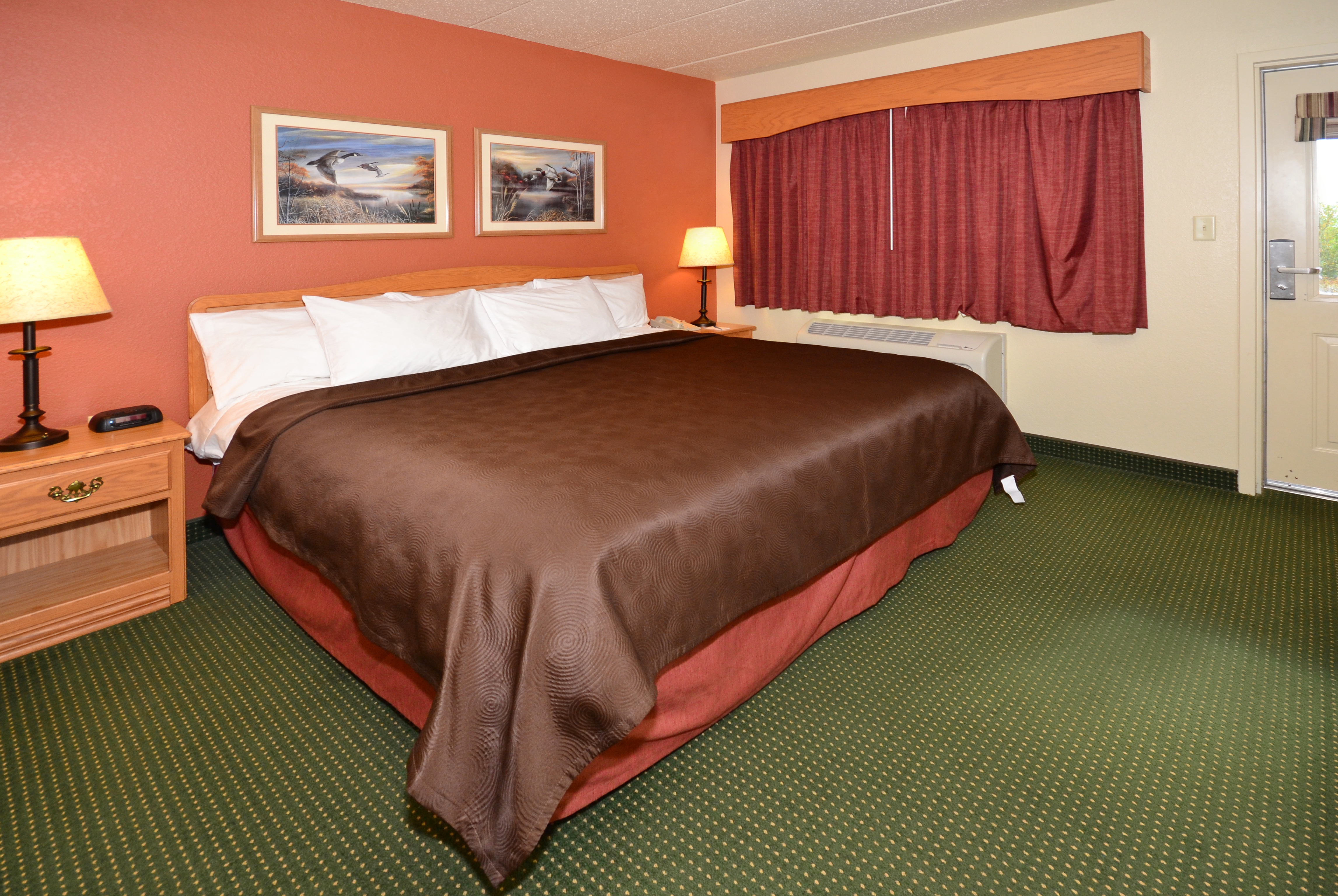 AmericInn by Wyndham Silver Bay Silver Bay, MN Hotels
