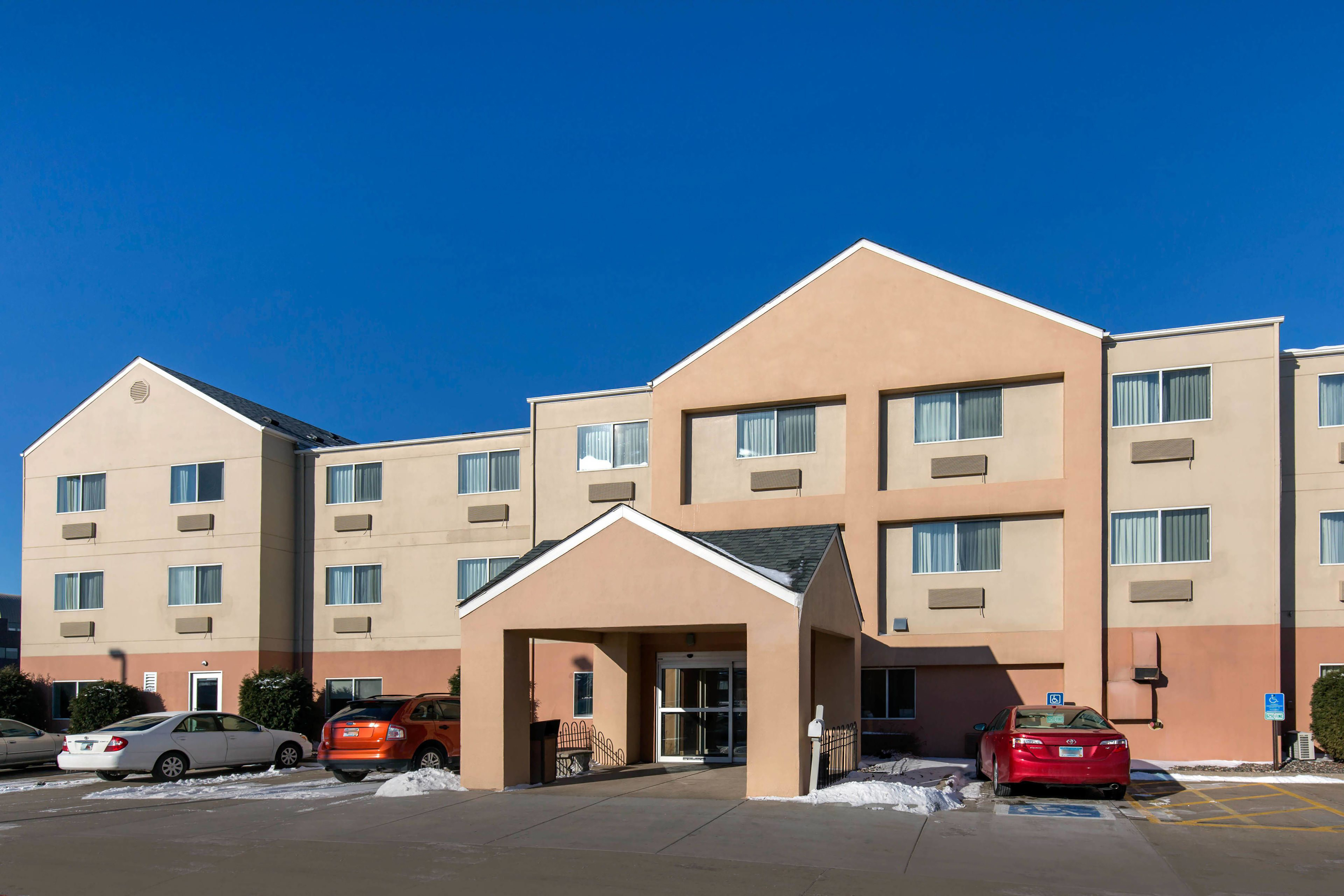 AmericInn by Wyndham St. Cloud MN Shopping Area St cloud, MN Hotels