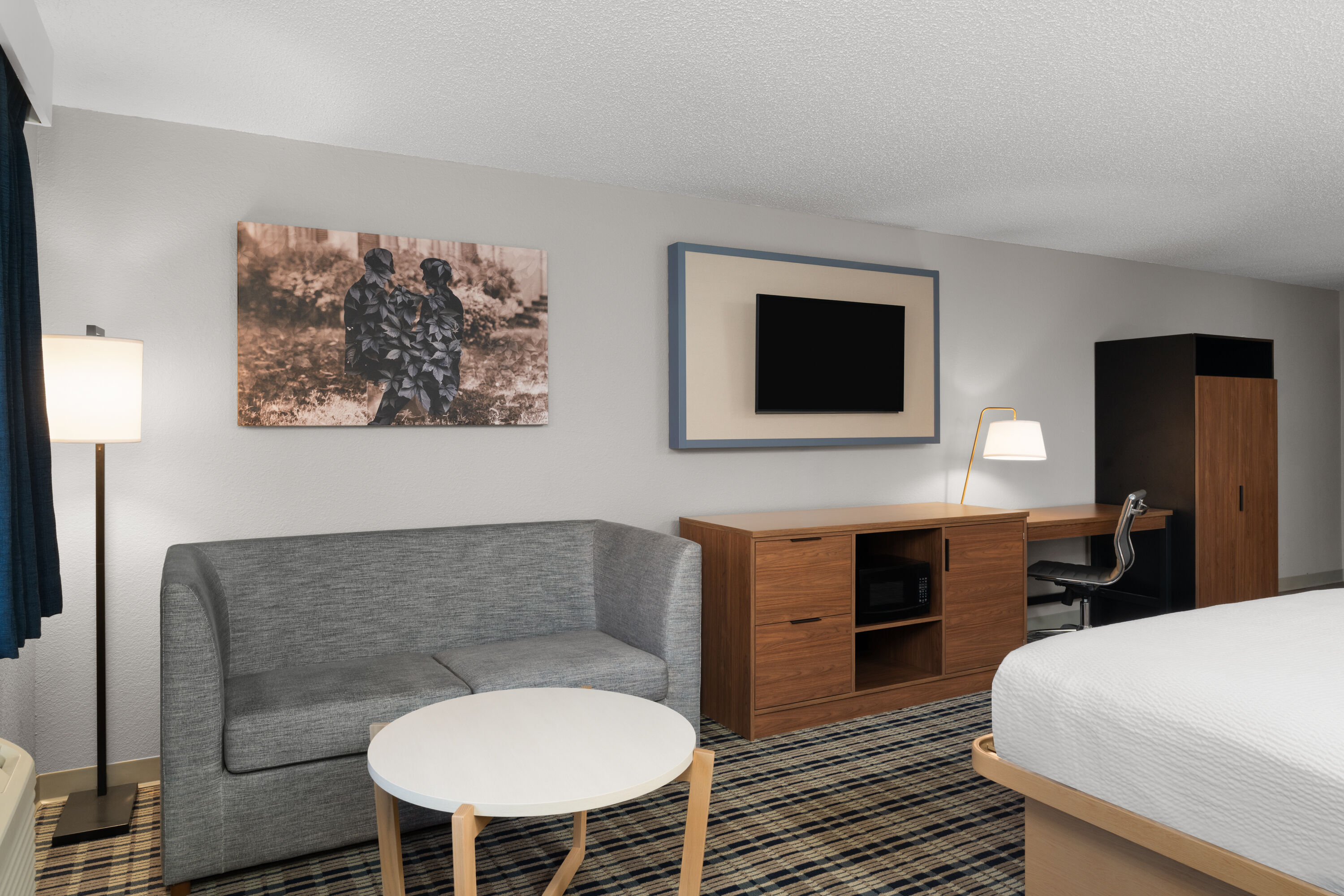 AmericInn by Wyndham Tofte Near Lake Superior hot tub suite in Tofte, Minnesota