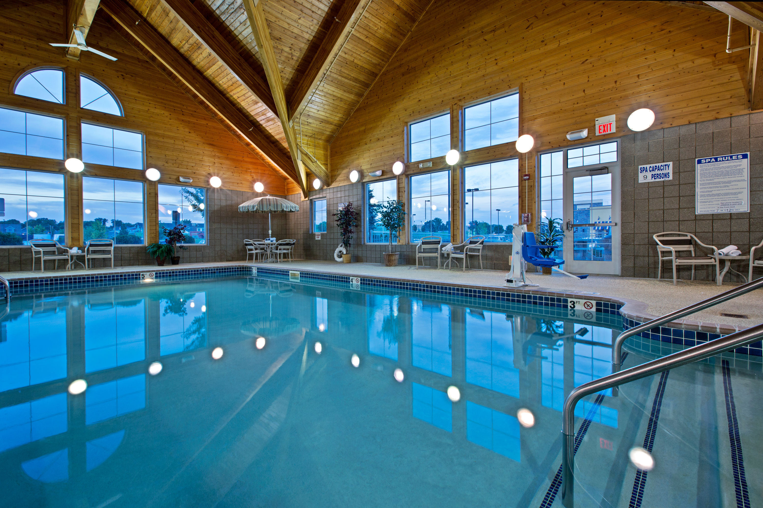 Americinn By Wyndham Waconia Waconia Hotels Mn 55387