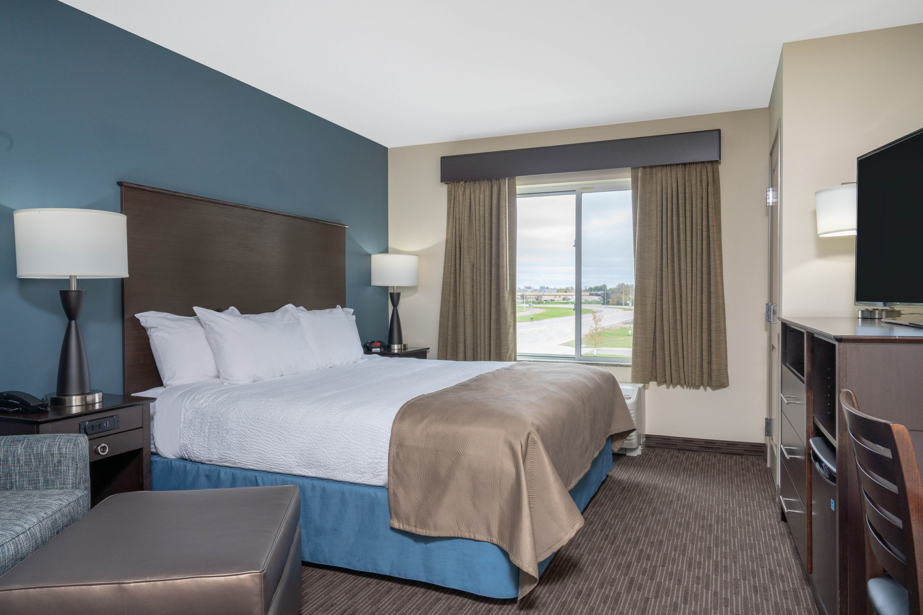 AmericInn by Wyndham Windom Windom, MN Hotels