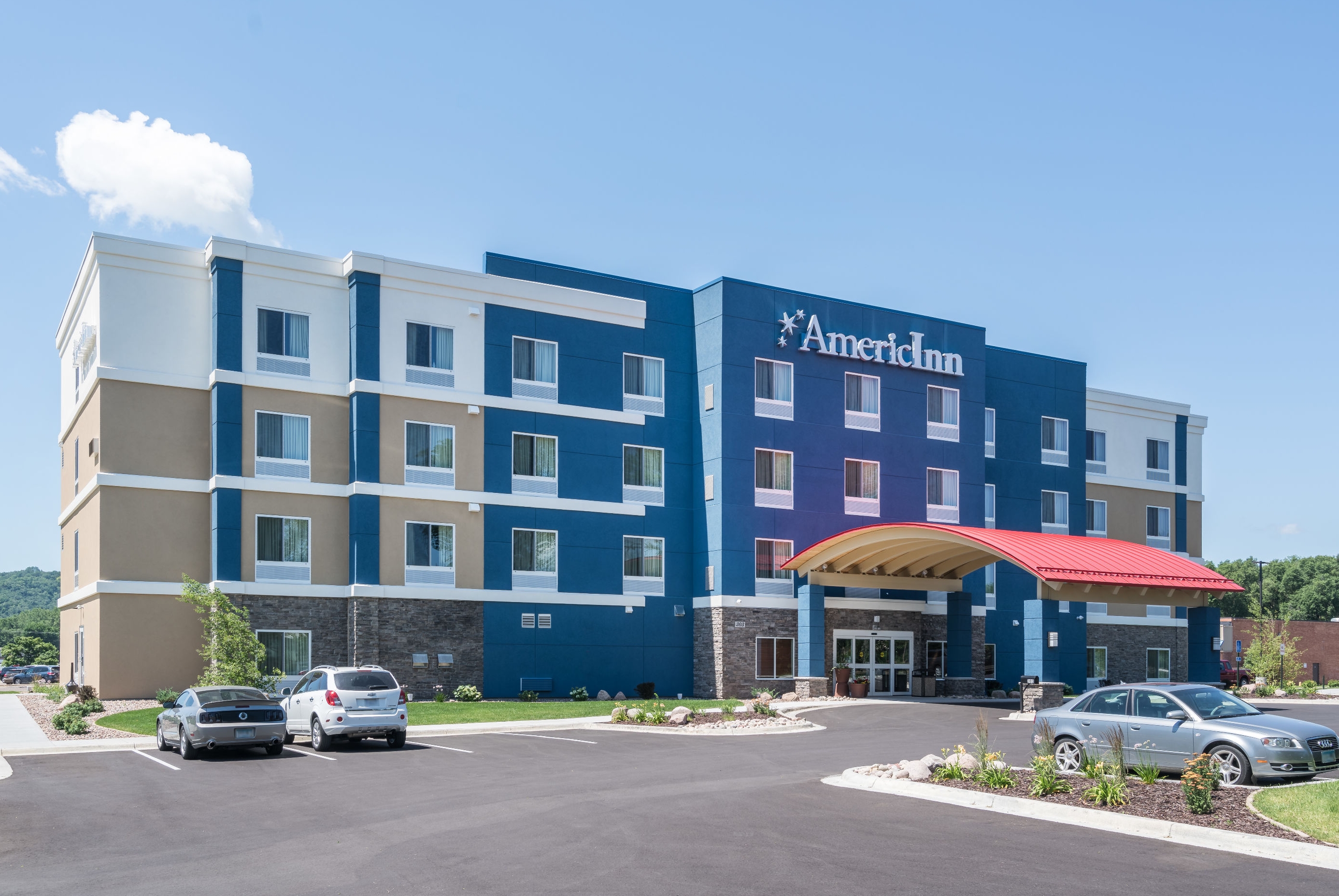 Exterior Day Image of AmericInn by Wyndham Winona hotel in Winona, Minnesota