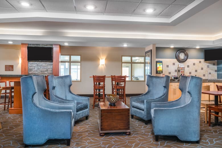 Americinn Hotel Suites Winona Hotels Mn 55987 Americinn Hotel Suites Winona Lobby In Minnesota