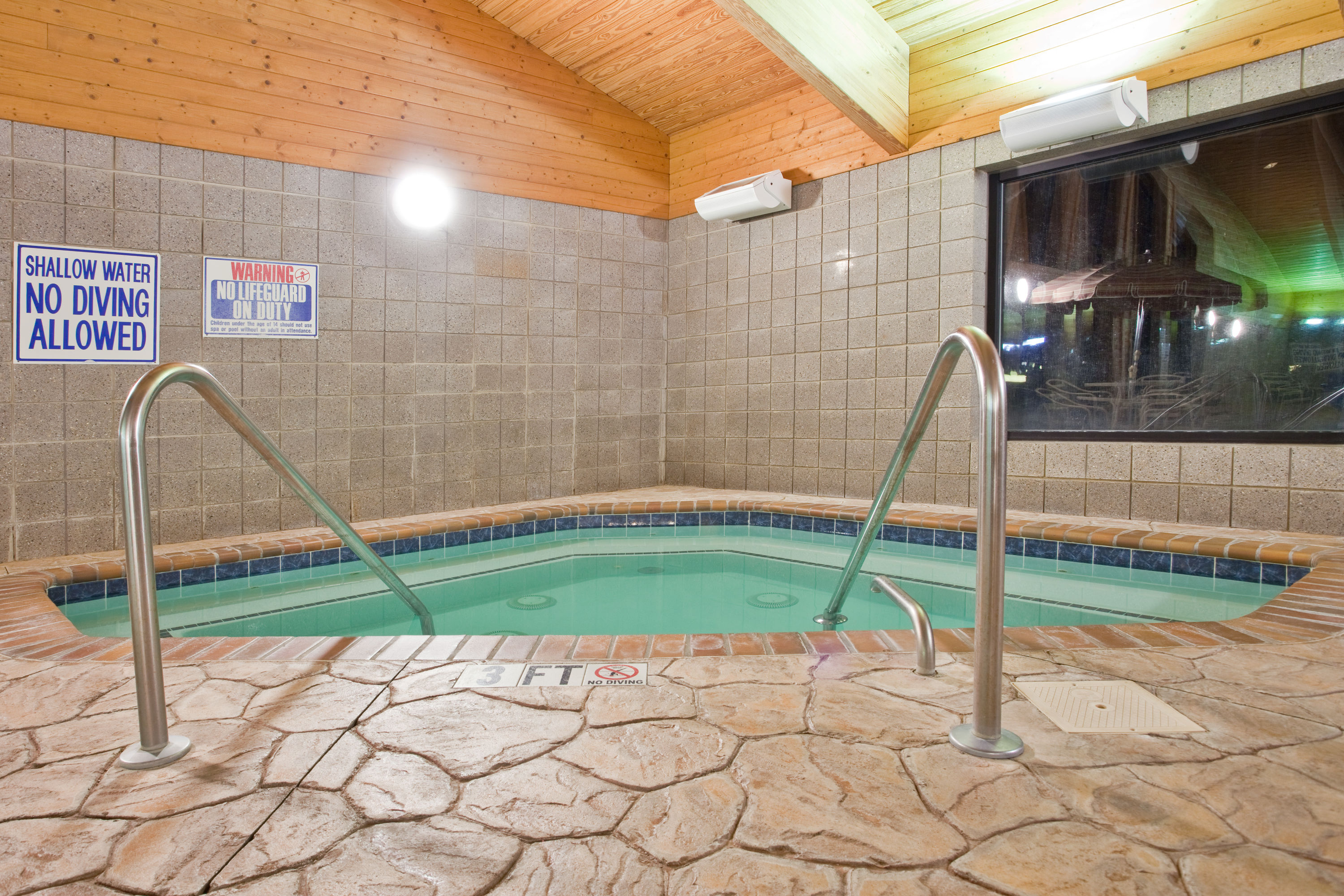 AmericInn by Wyndham Boiling Springs Near Gardner b U Boiling