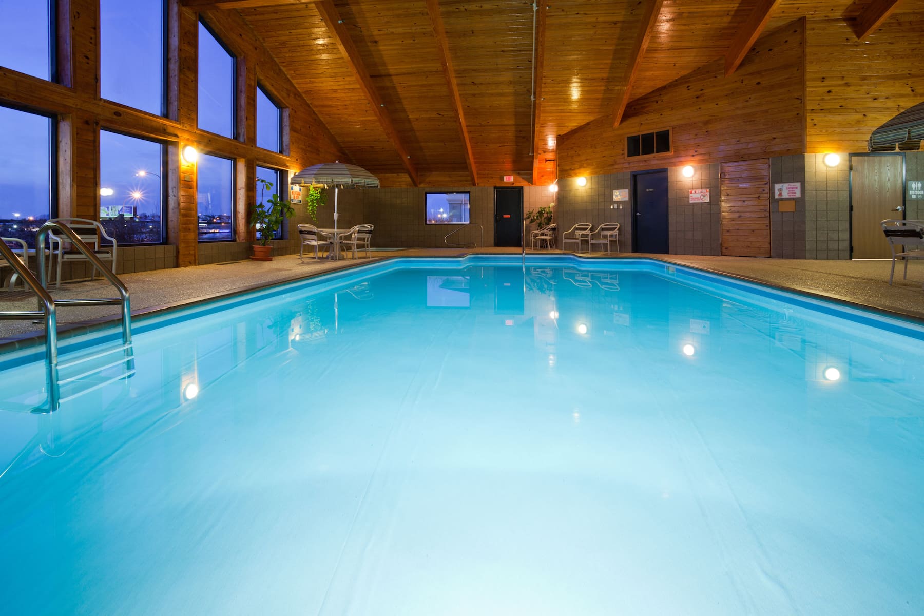 AmericInn by Wyndham Bismarck | Bismarck, ND Hotels