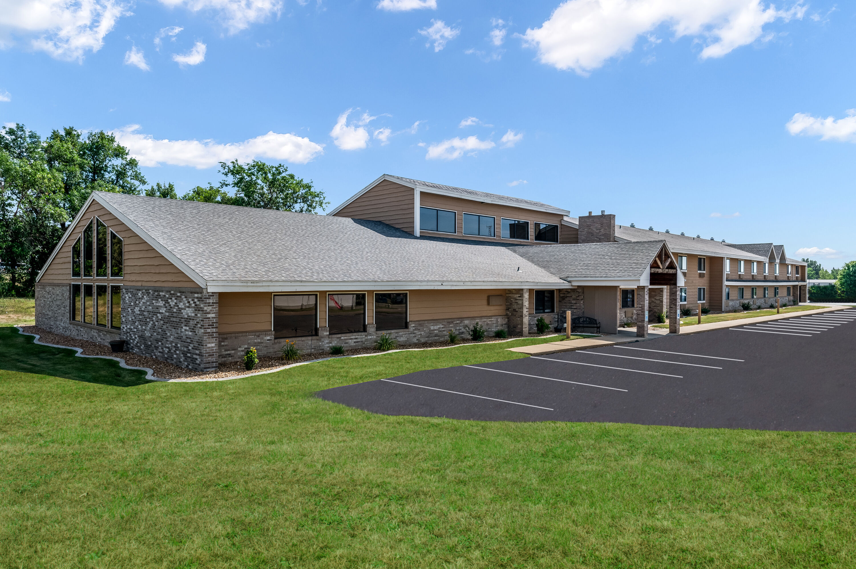 Exterior Day Image of AmericInn by Wyndham Dickinson hotel in Dickinson, North Dakota