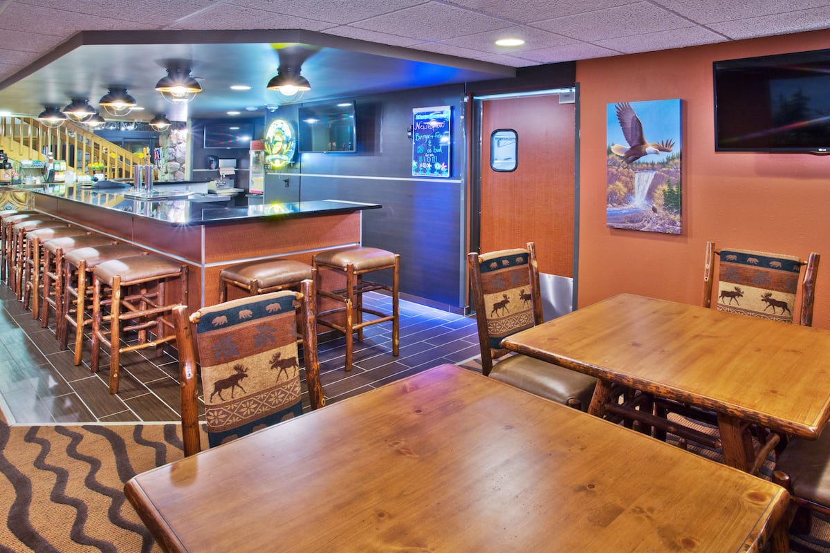 AmericInn by Wyndham Grand Forks | Grand Forks, ND Hotels