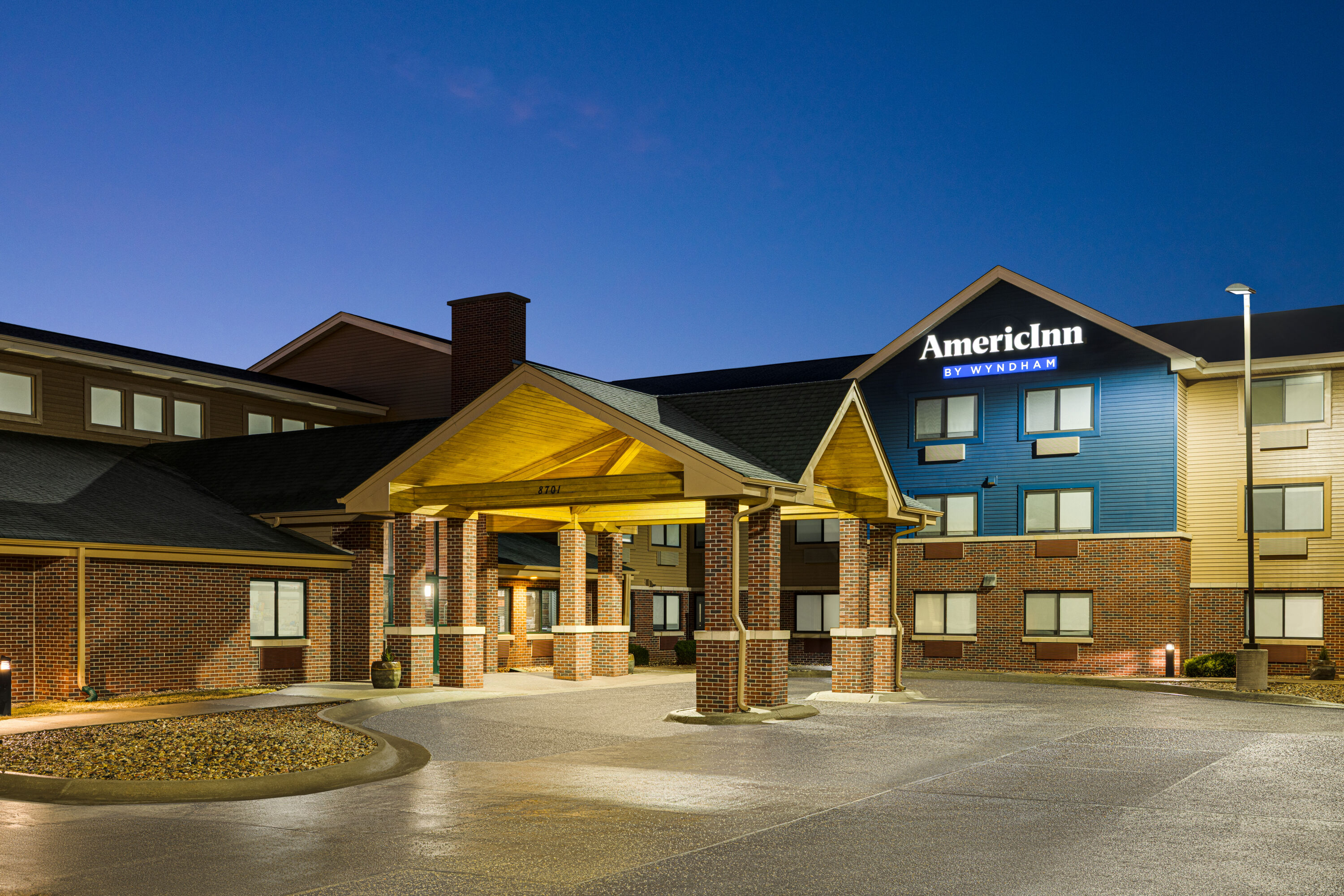 Exterior of AmericInn by Wyndham Lincoln South hotel in Lincoln, Nebraska