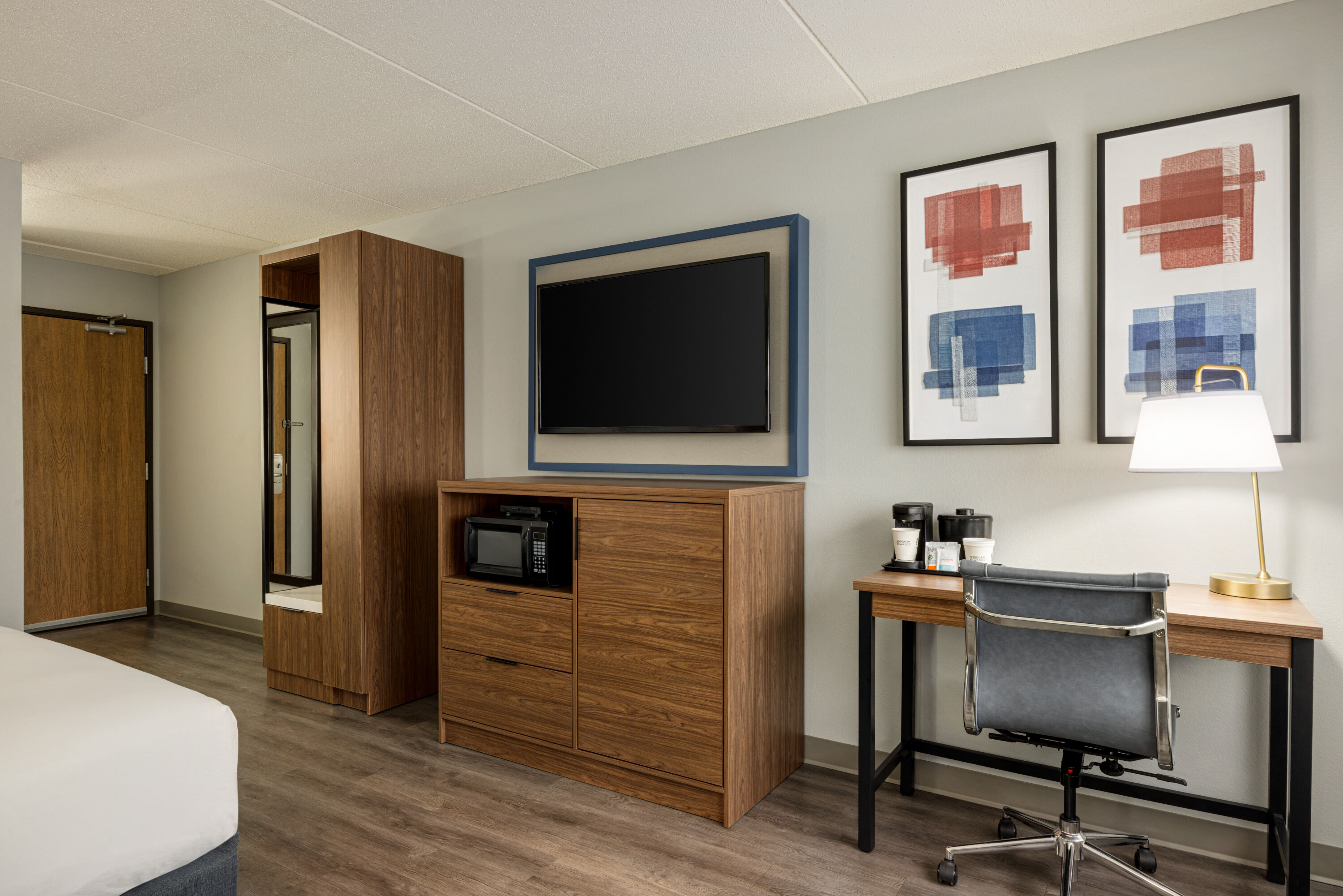 Guest room at the AmericInn by Wyndham Lincoln South in Lincoln, Nebraska