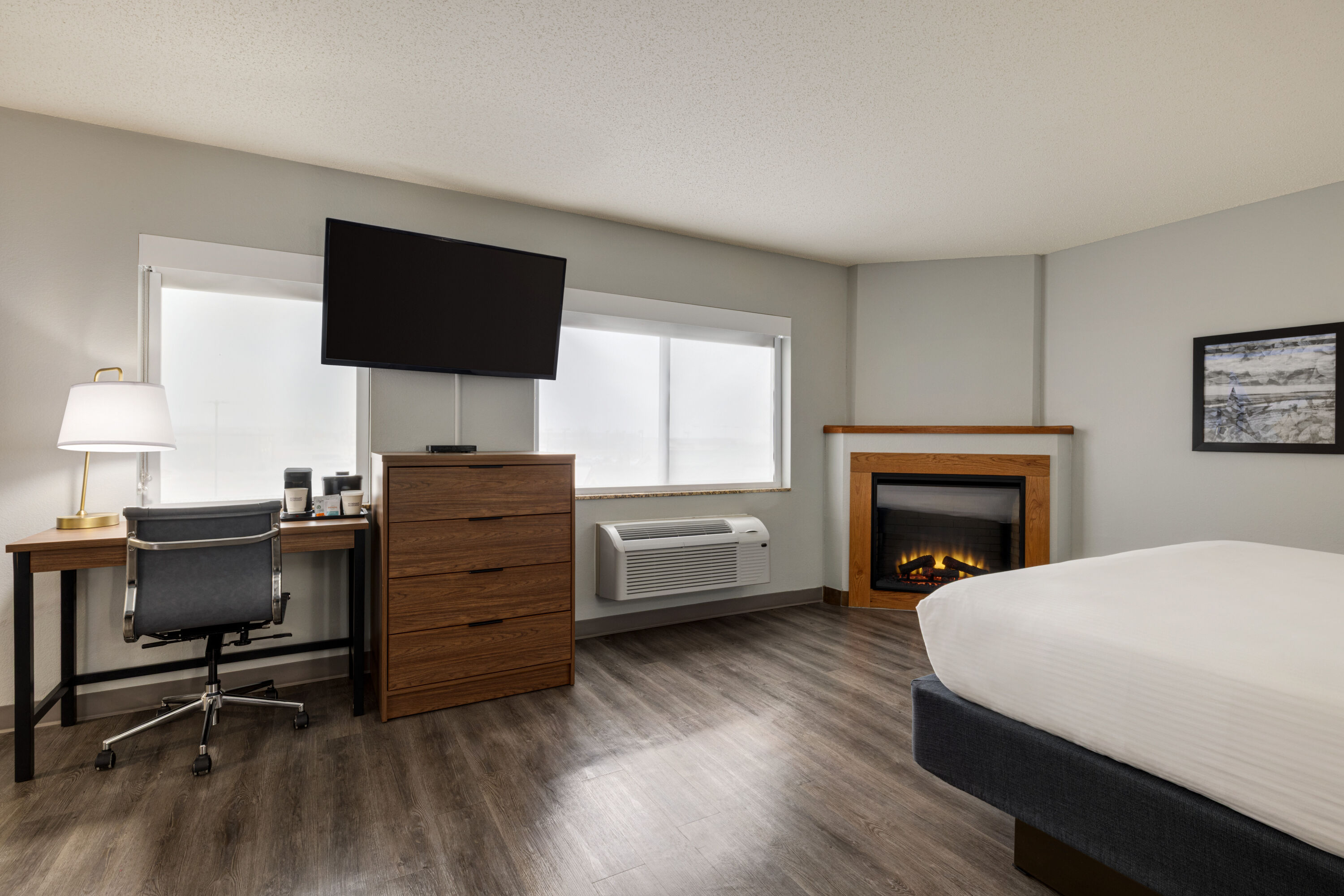 AmericInn by Wyndham Lincoln South suite in Lincoln, Nebraska