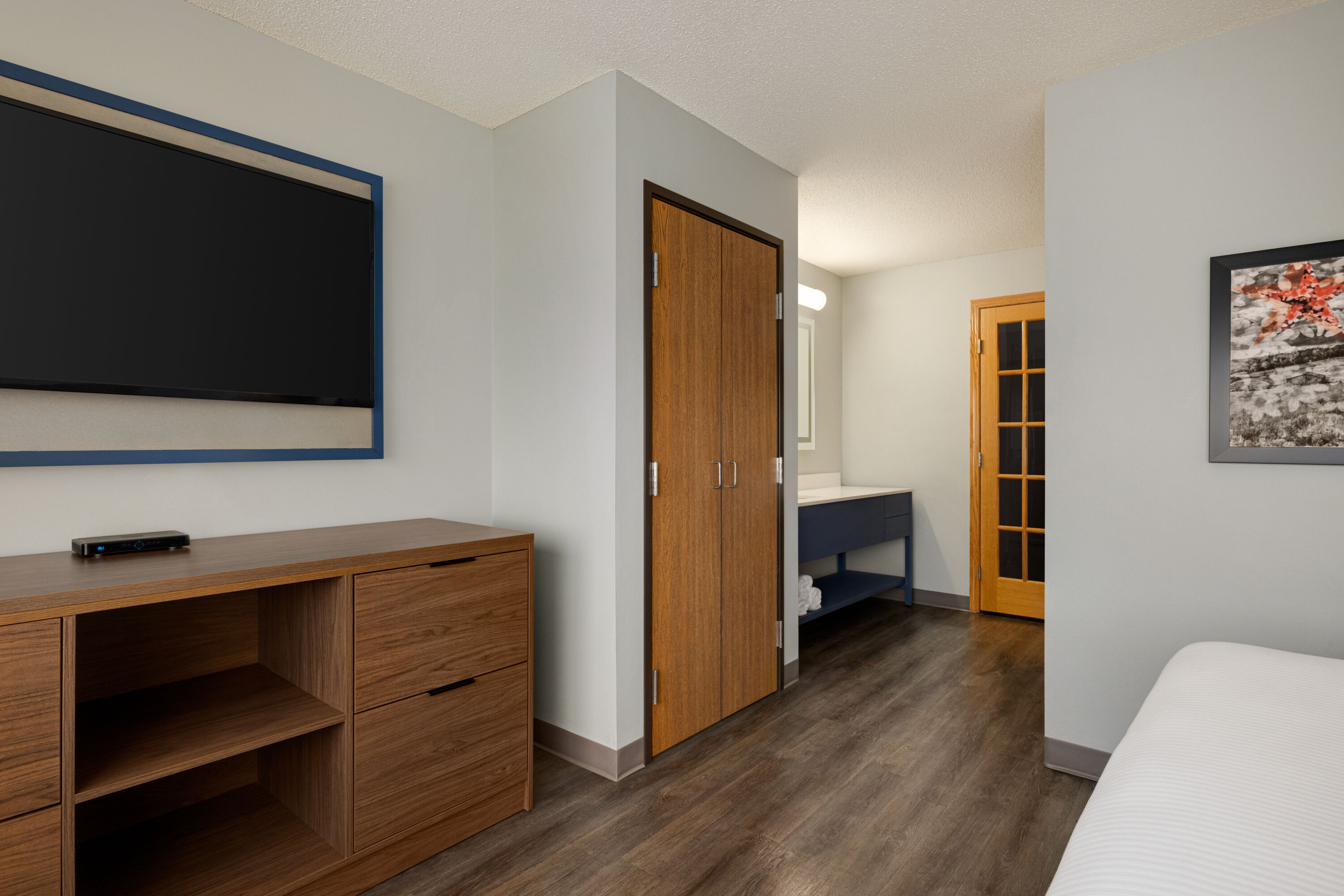 AmericInn by Wyndham Lincoln South suite in Lincoln, Nebraska