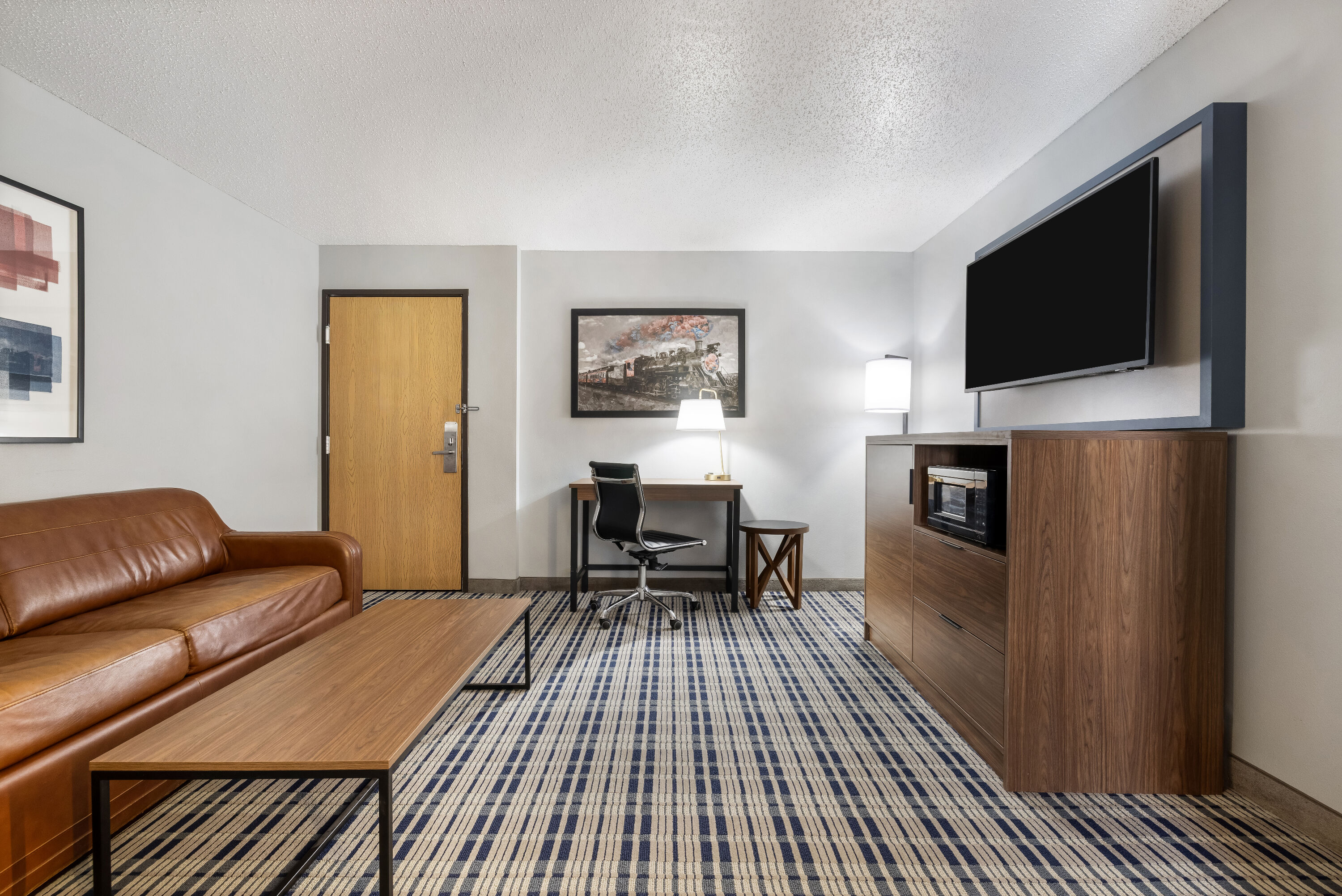 AmericInn by Wyndham Aberdeen Event Center suite in Aberdeen, South Dakota