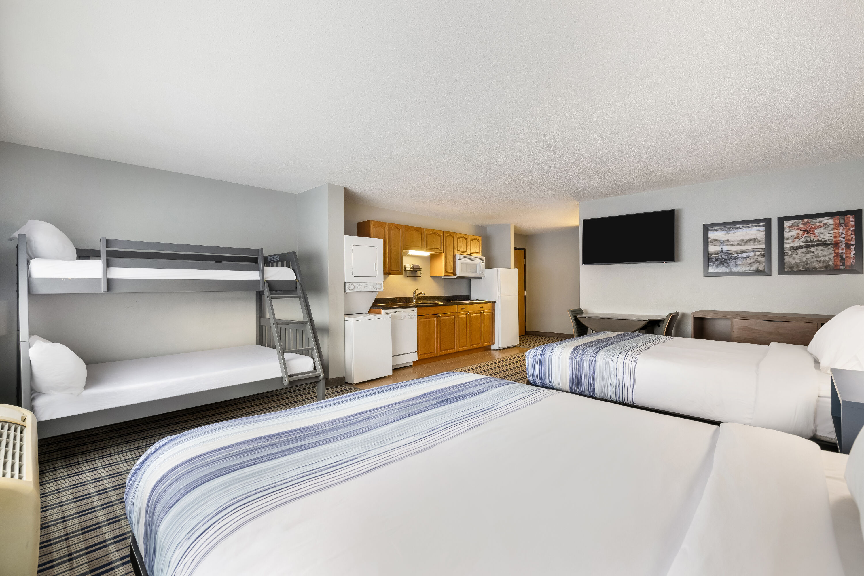 AmericInn by Wyndham Aberdeen Event Center suite in Aberdeen, South Dakota